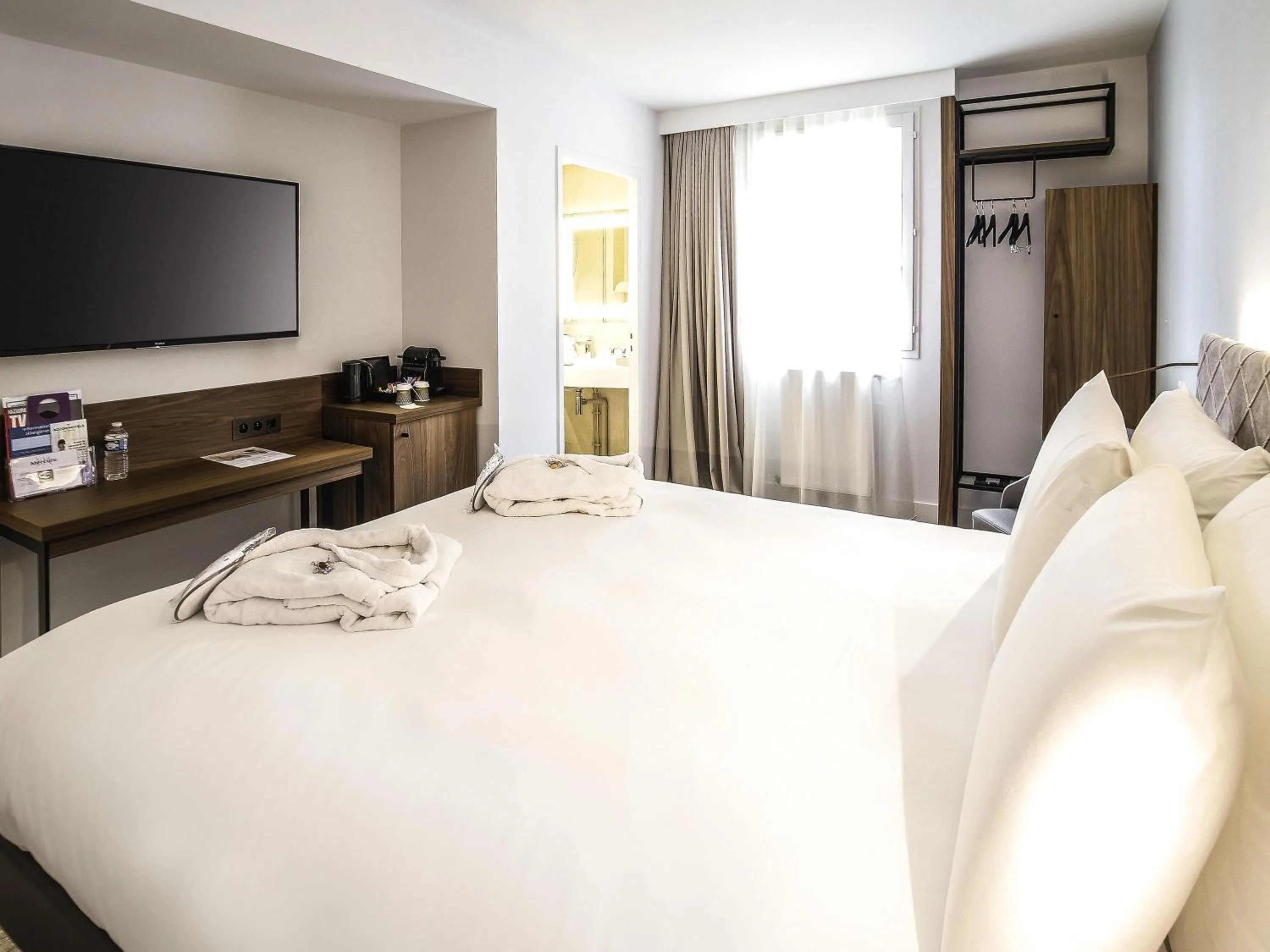 Classic Double Room in Mercure Rennes Centre Place Bretagne