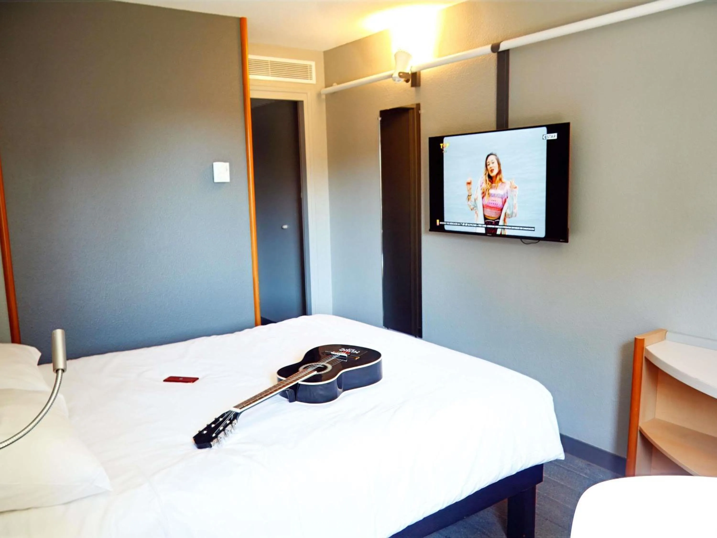 Standard Double Room in ibis Amboise
