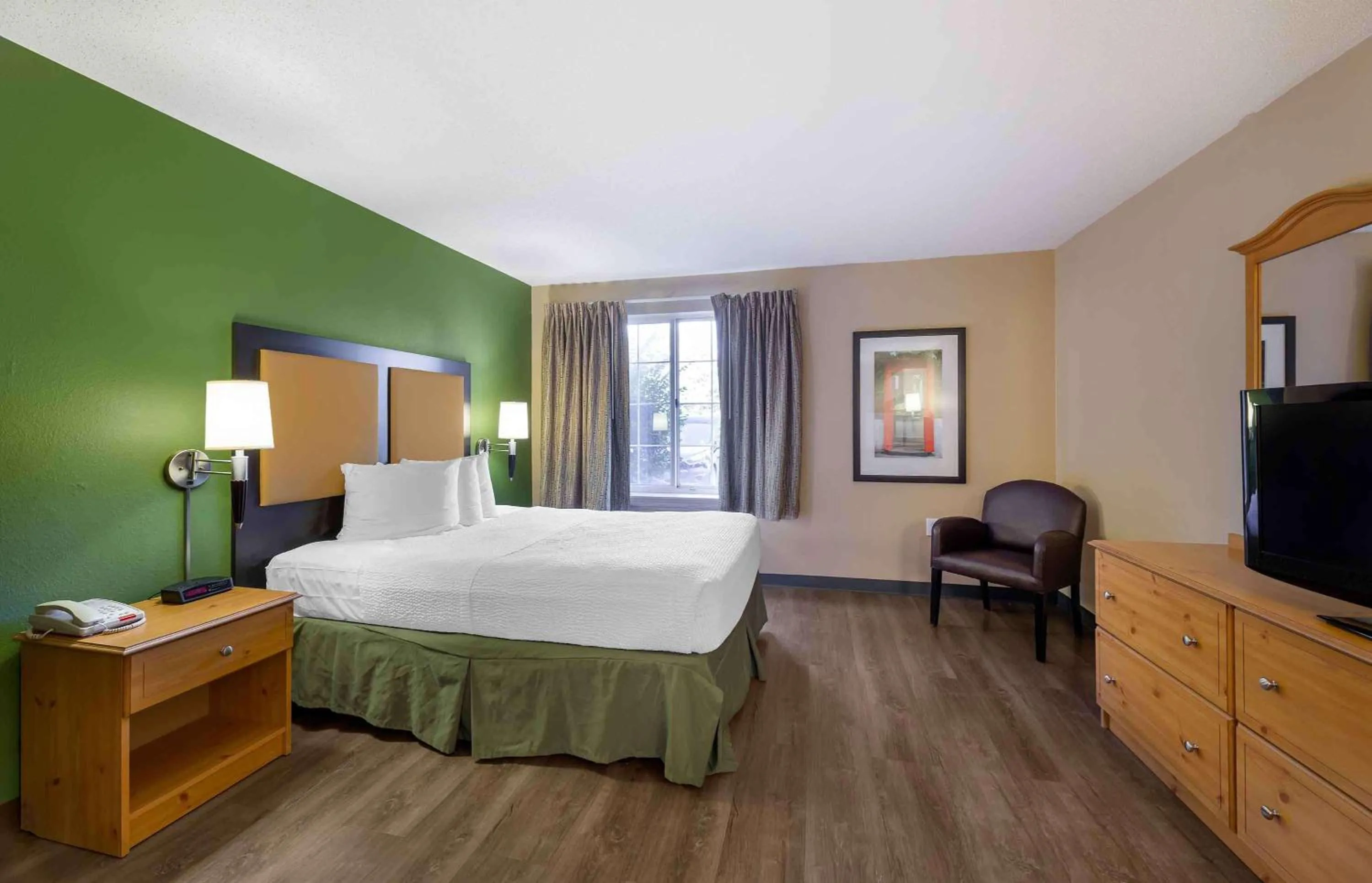 Queen Studio - Non-Smoking in Extended Stay America Suites - Cleveland - Airport - North Olmsted