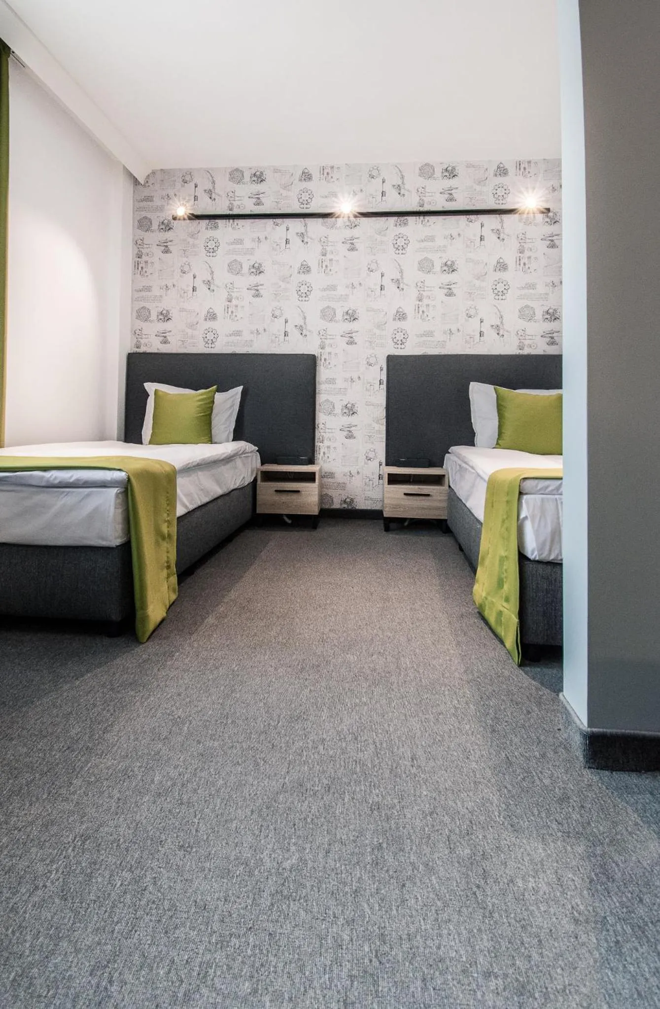 Double Room in A&M Hotel with free parking