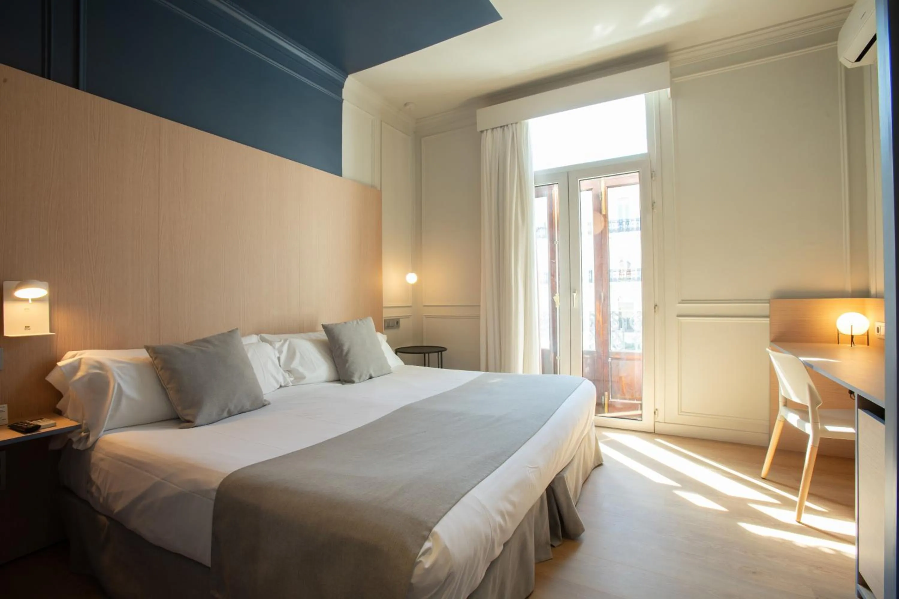 Double Room in Olympia Consul del Mar