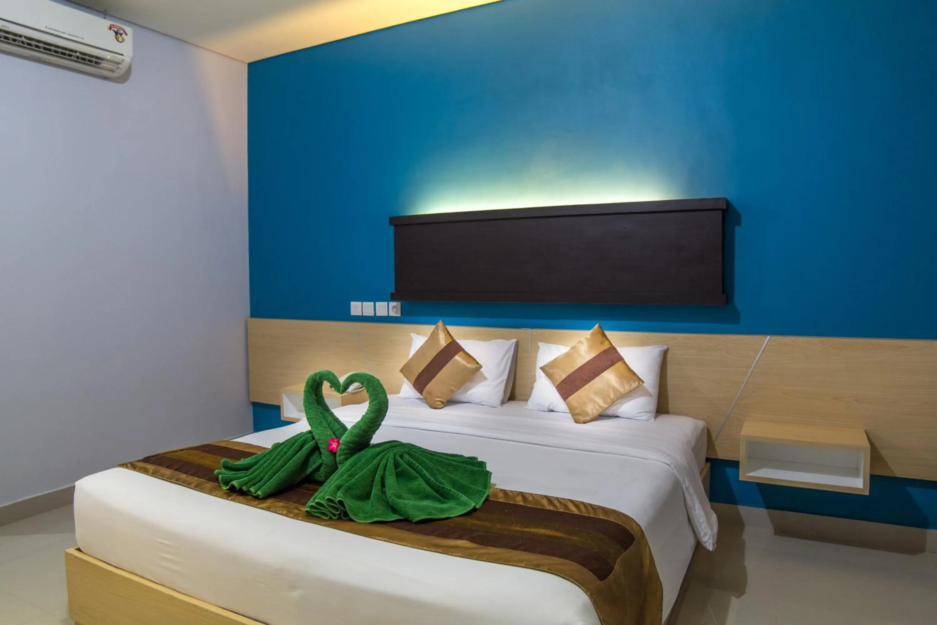 Deluxe Double or Twin Room in Bakung Beach Resort