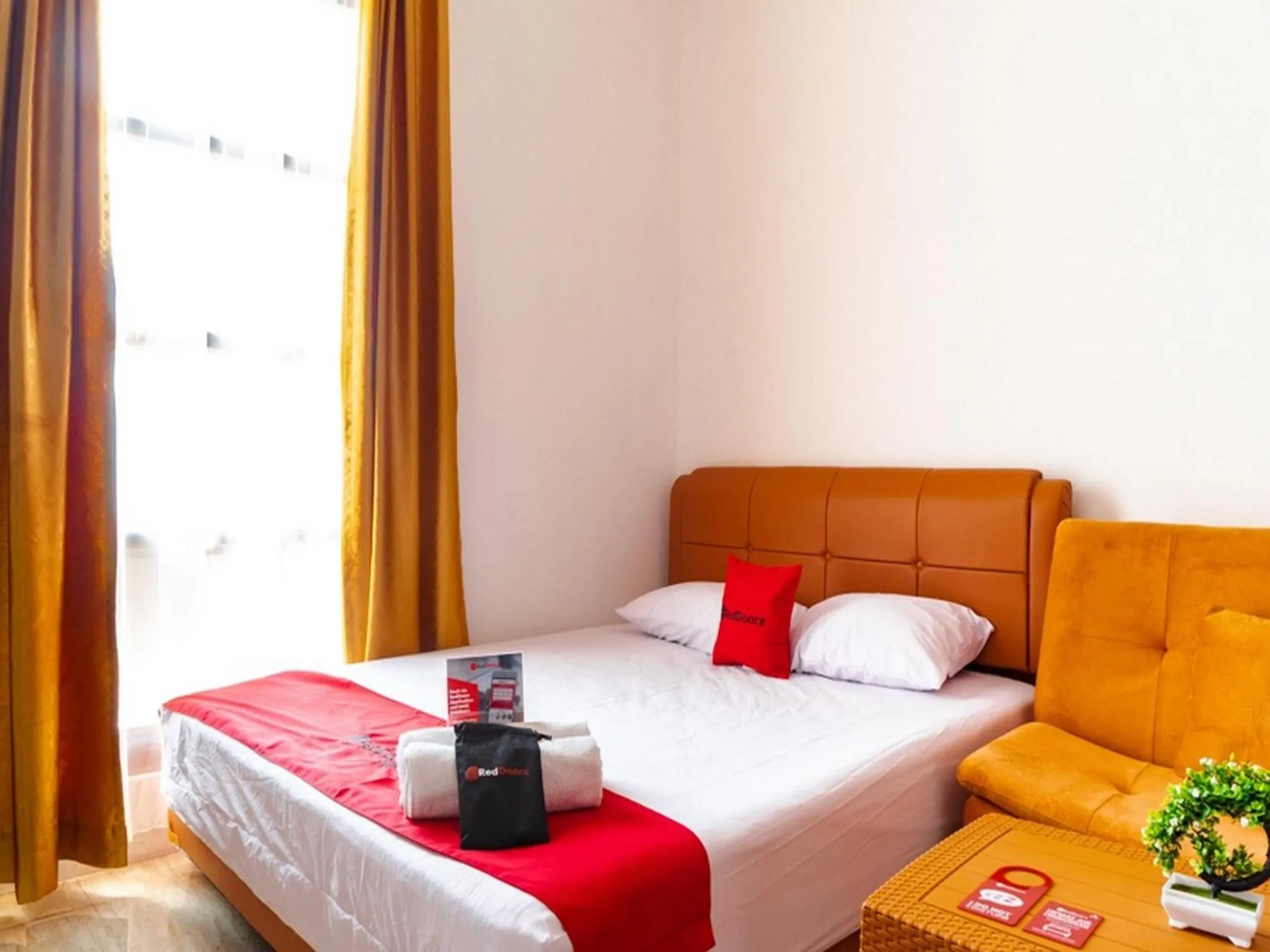 Suite in RedDoorz near Cipinang Indah Mall