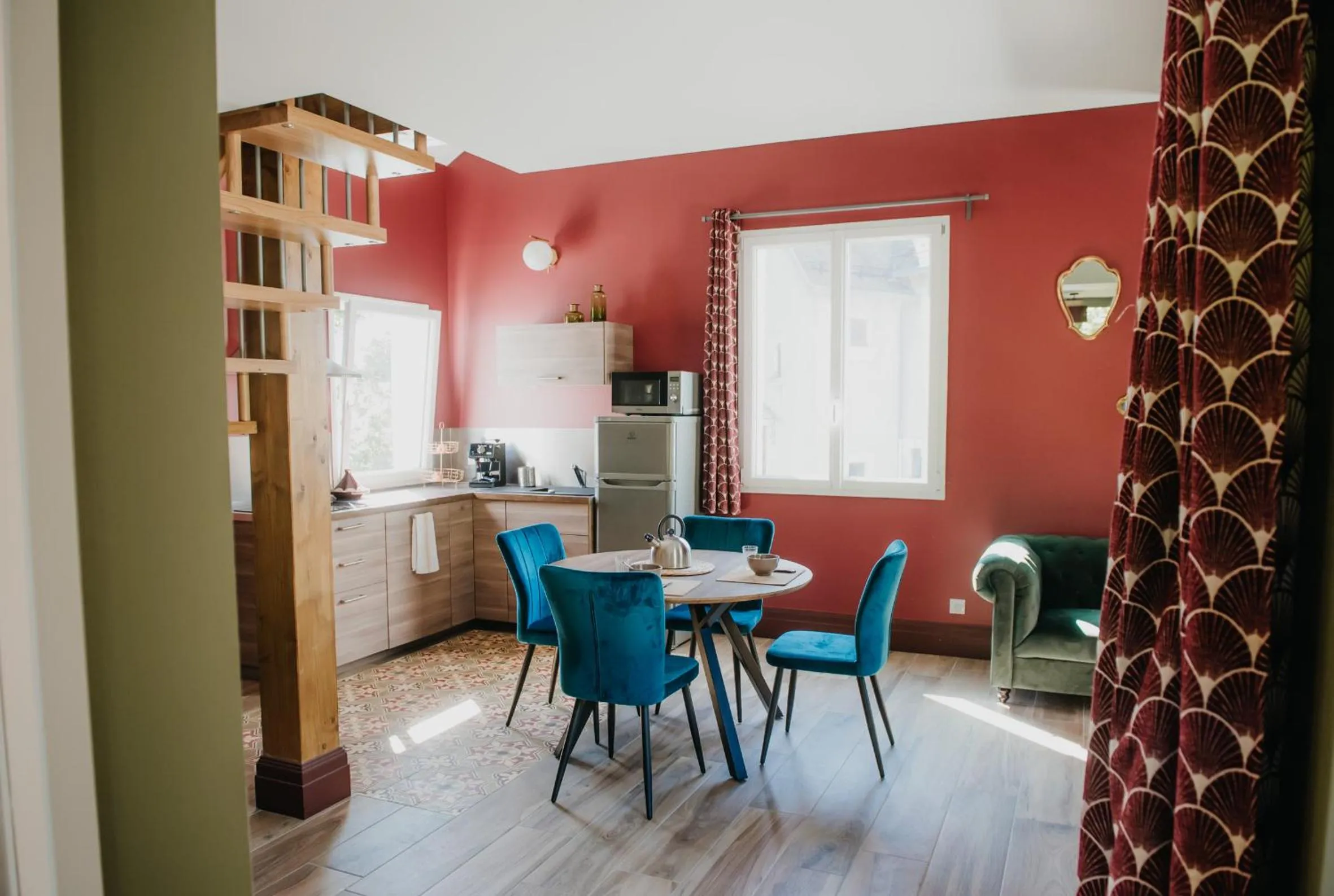 Deluxe One-Bedroom Apartment with City View in La Maison Augustine