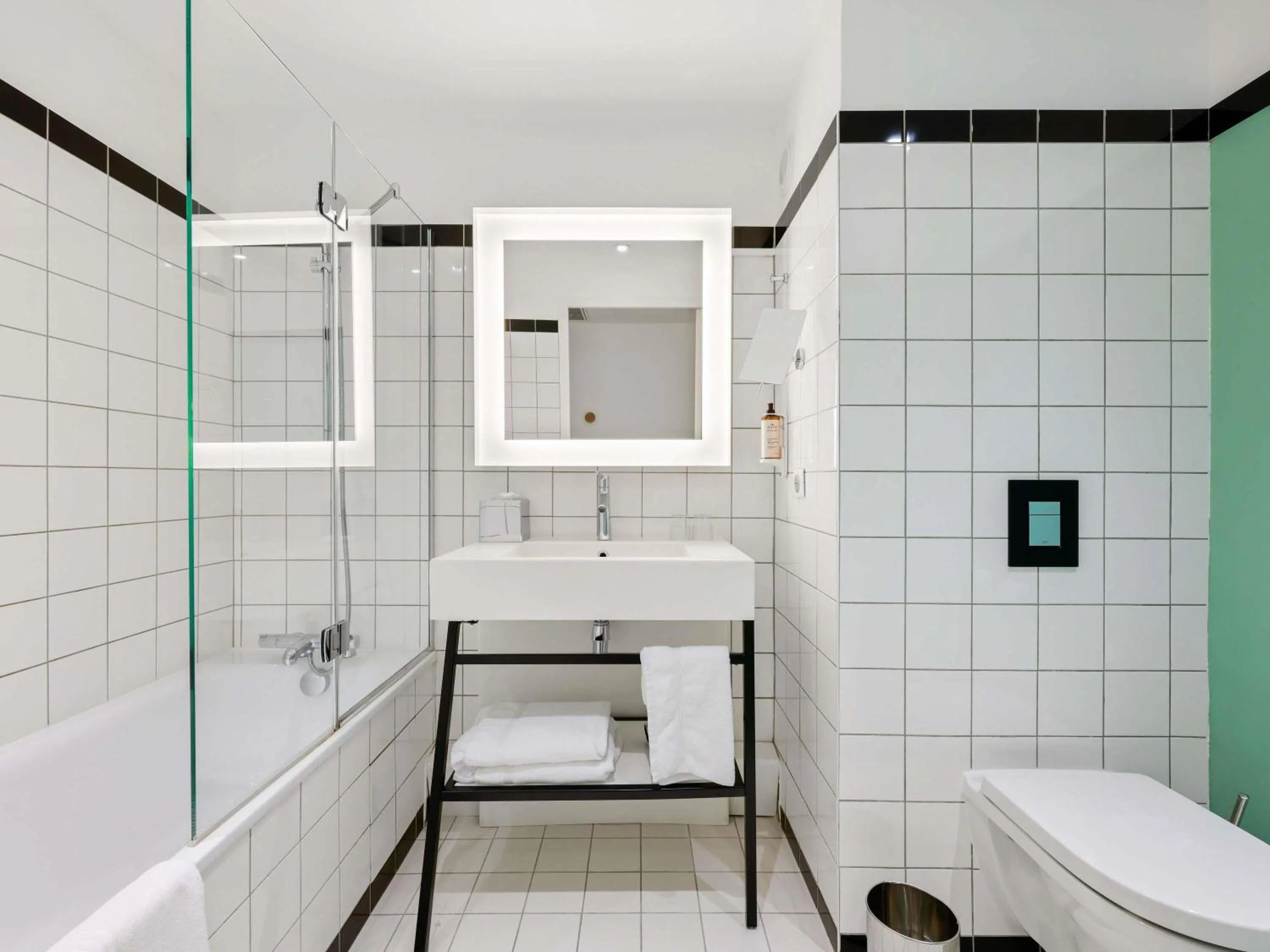 Privilege Double Room in Mercure Paris Orly Airport