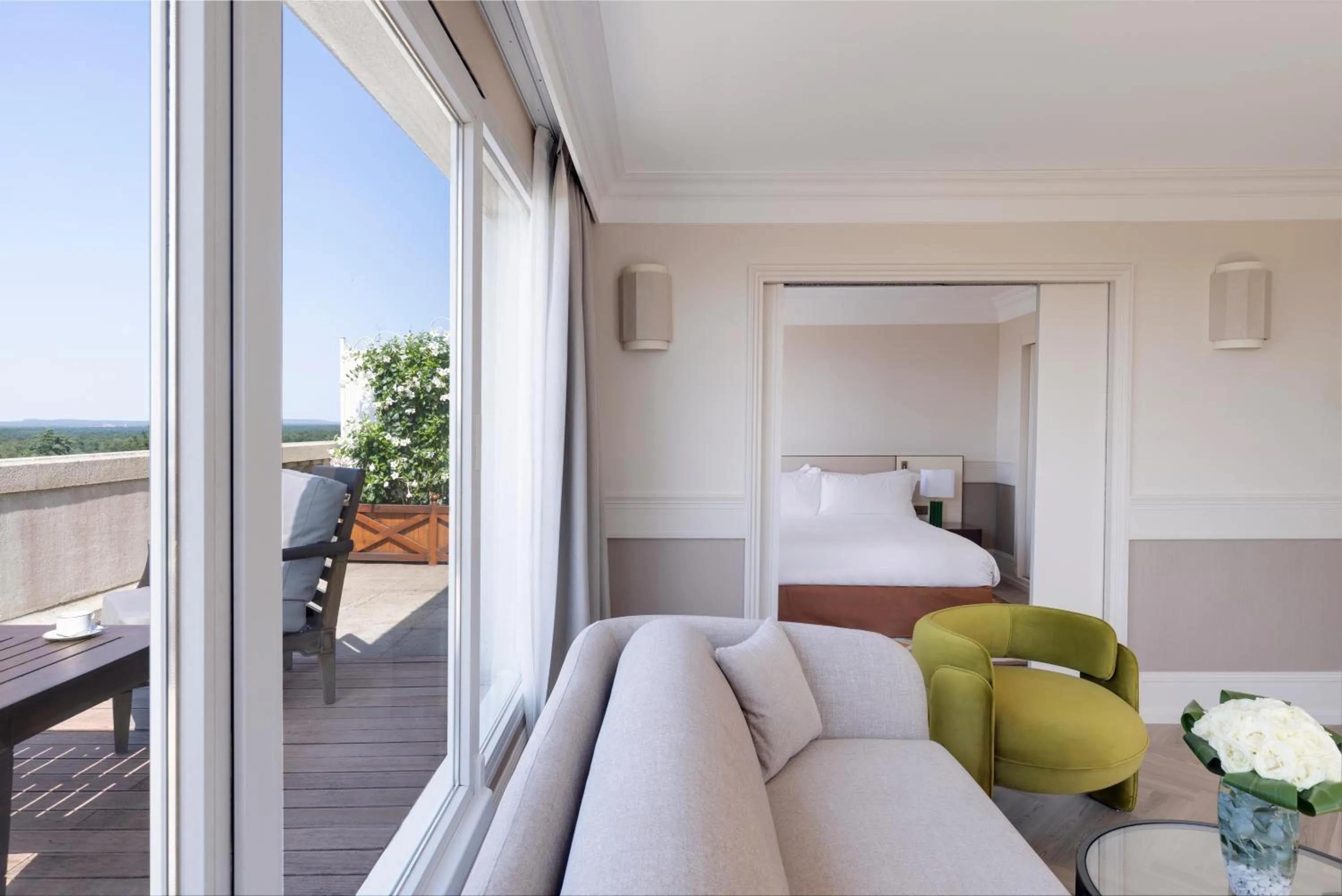 Suite in InterContinental Hotels Chantilly Chateau Mont Royal by IHG