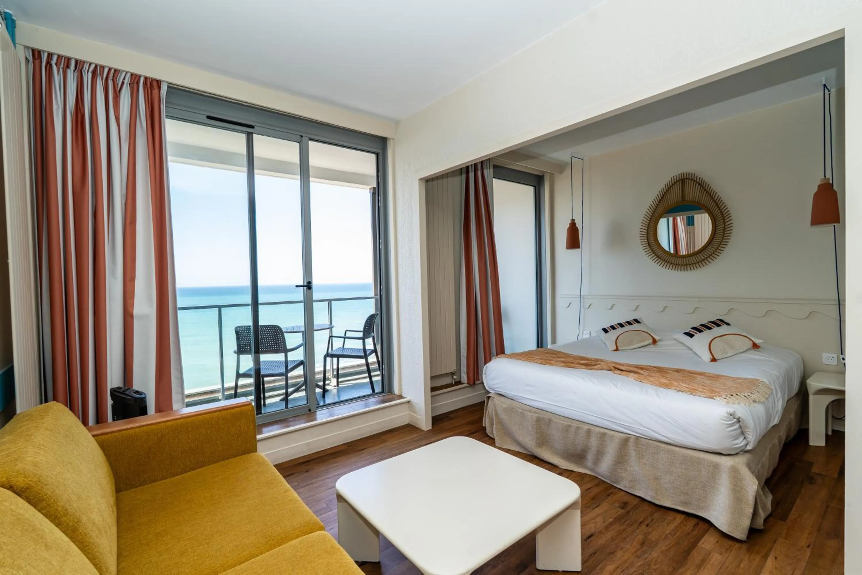 Privilege Studio - 2/4 people (upper floor) in Résidence Vacances Bleues Le Grand Large