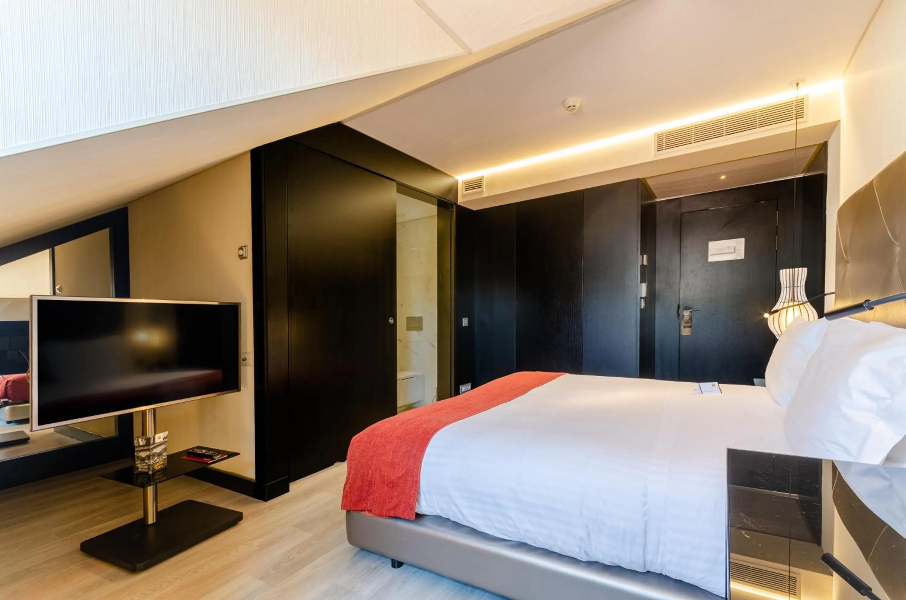 Confort Single Room with Street View - single occupancy in Hotel Santa Justa