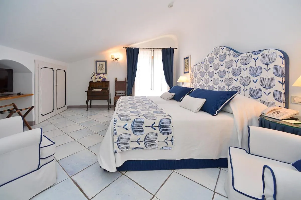 Suite with Sea View - Spiral Steps in Hotel Villa Cimbrone