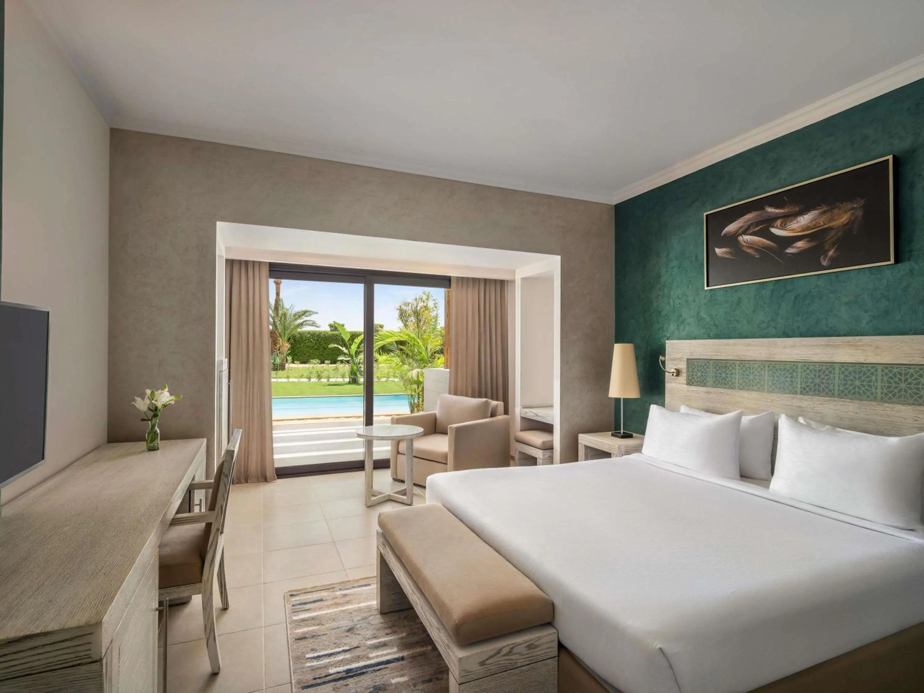 Swim Up Room Queen Bed in Movenpick Waterpark Resort & Spa Soma Bay