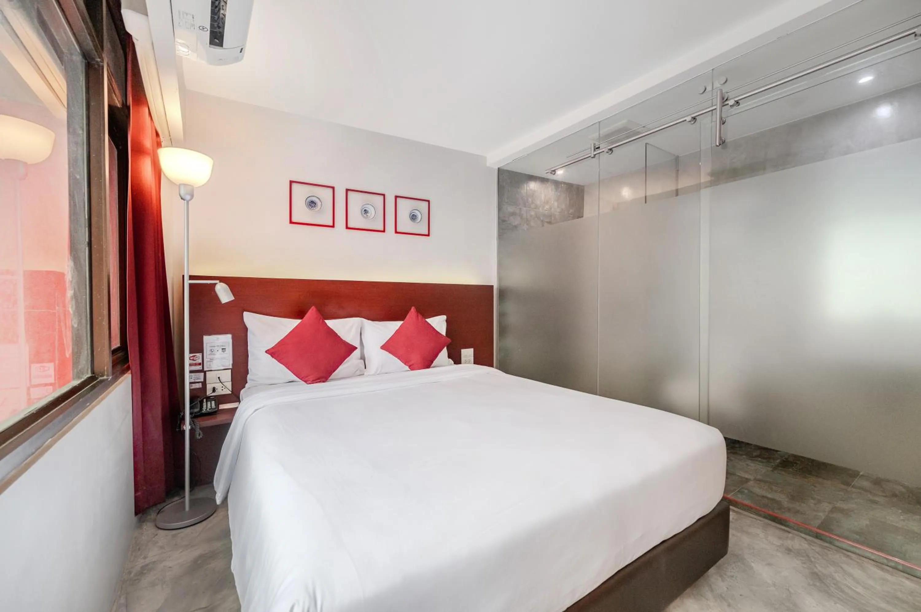 Superior Double Room in Ruamchitt Plaza Hotel