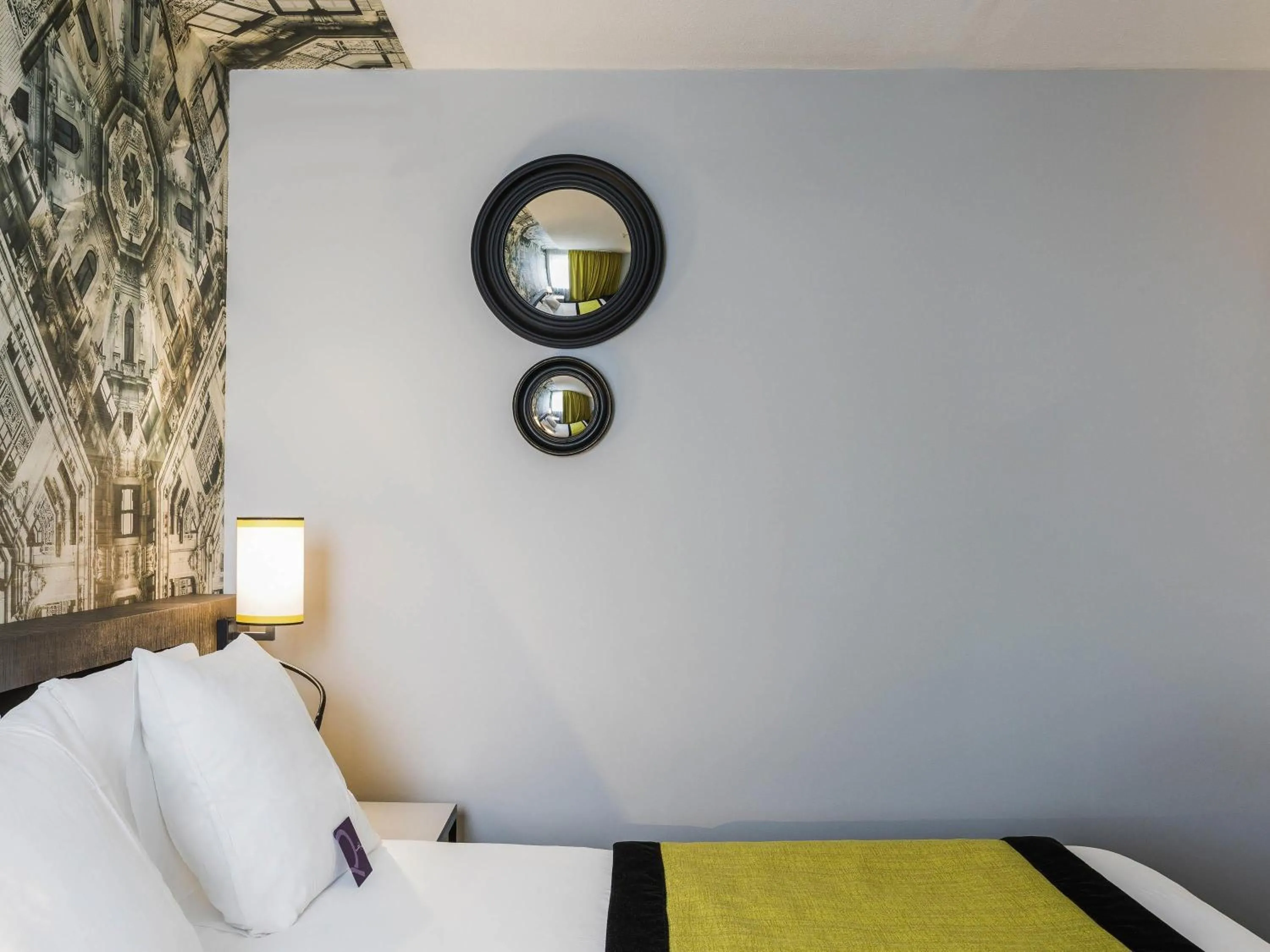 Suite with Double Bed and Two Single Beds in Mercure Paris Roissy CDG