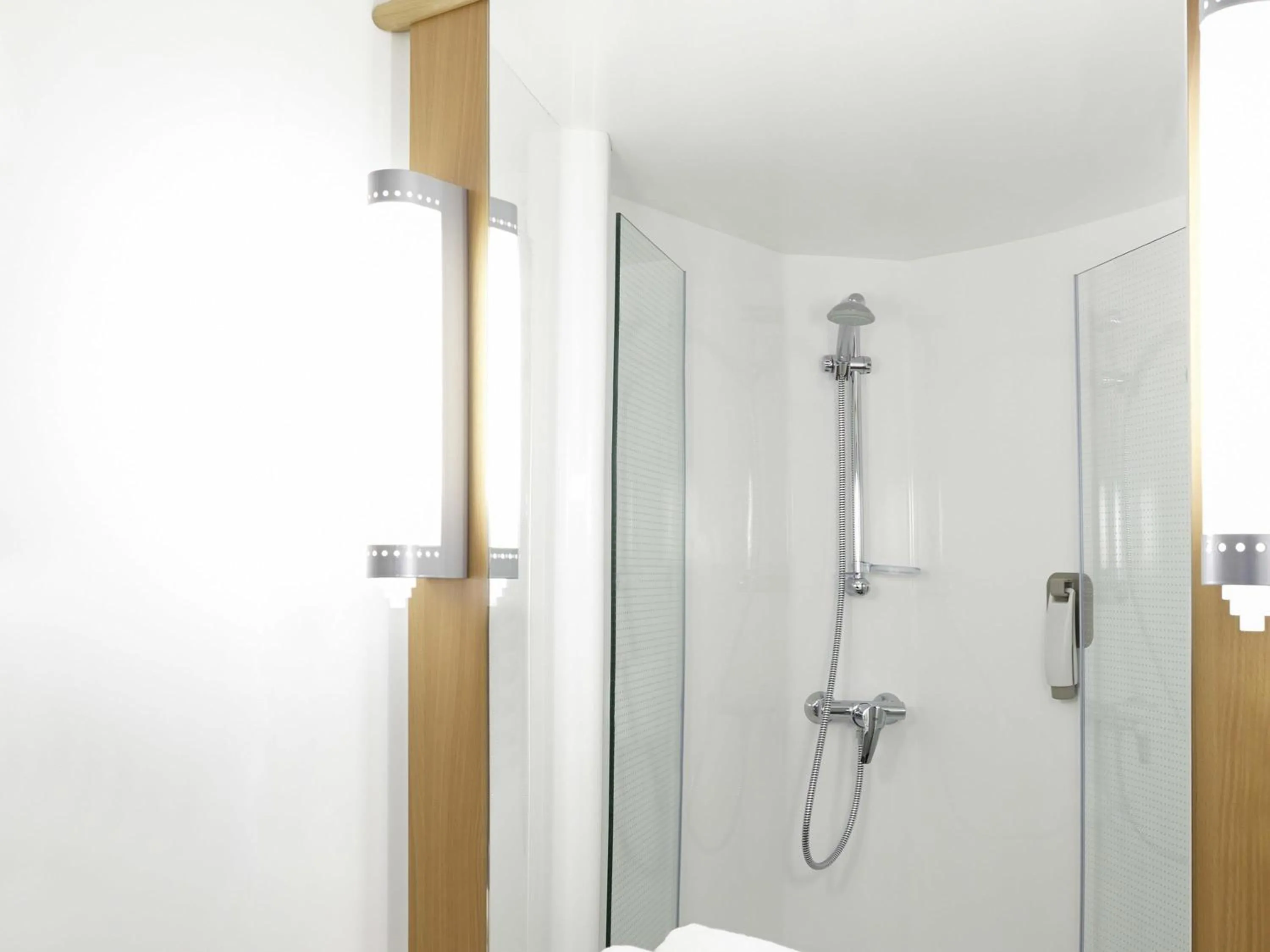 Queen Room in Ibis Styles Liverpool Centre Dale Street - Cavern Quarter