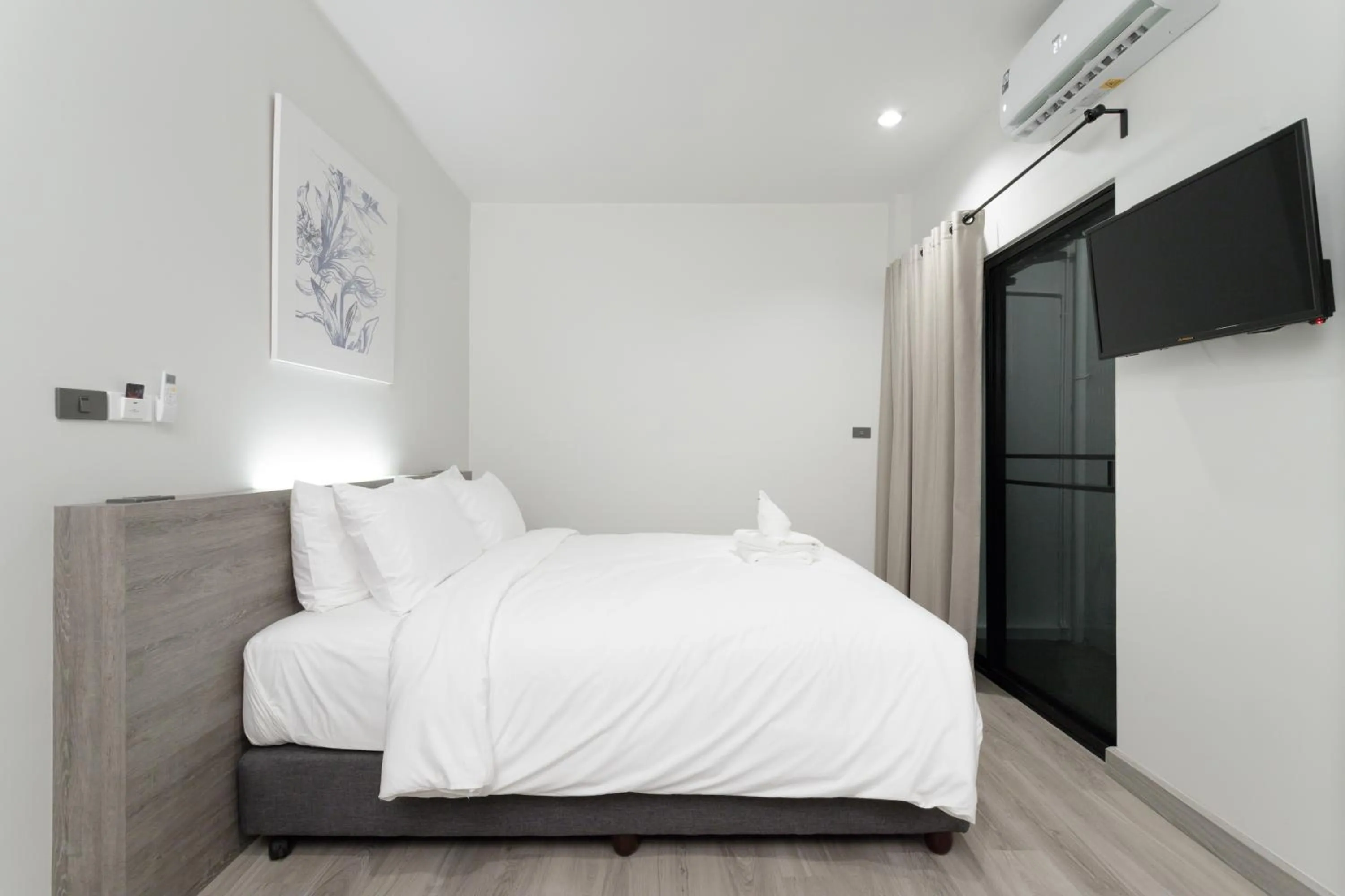 Deluxe King Room with Balcony in The Locals Chiang Mai