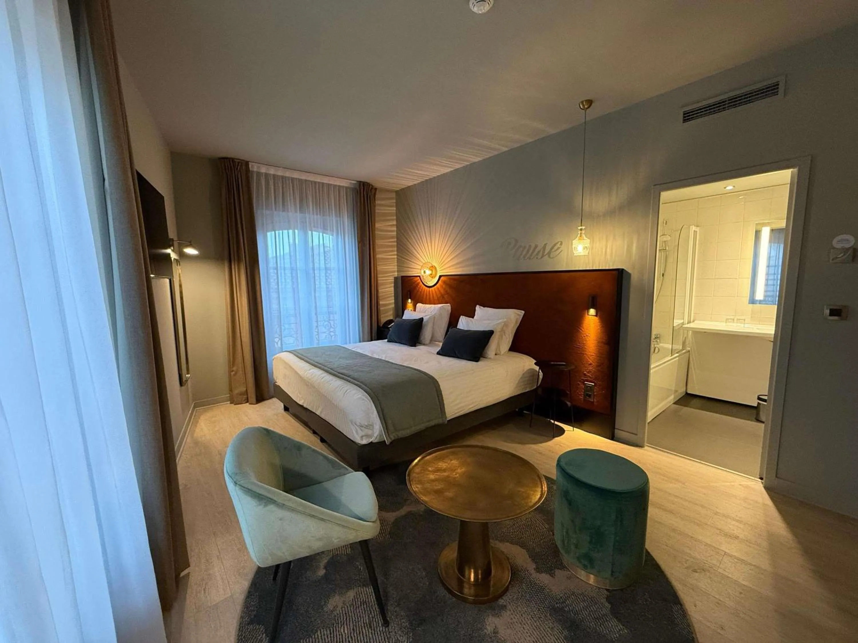 Standard King Room in Hôtel Mercure Montauban