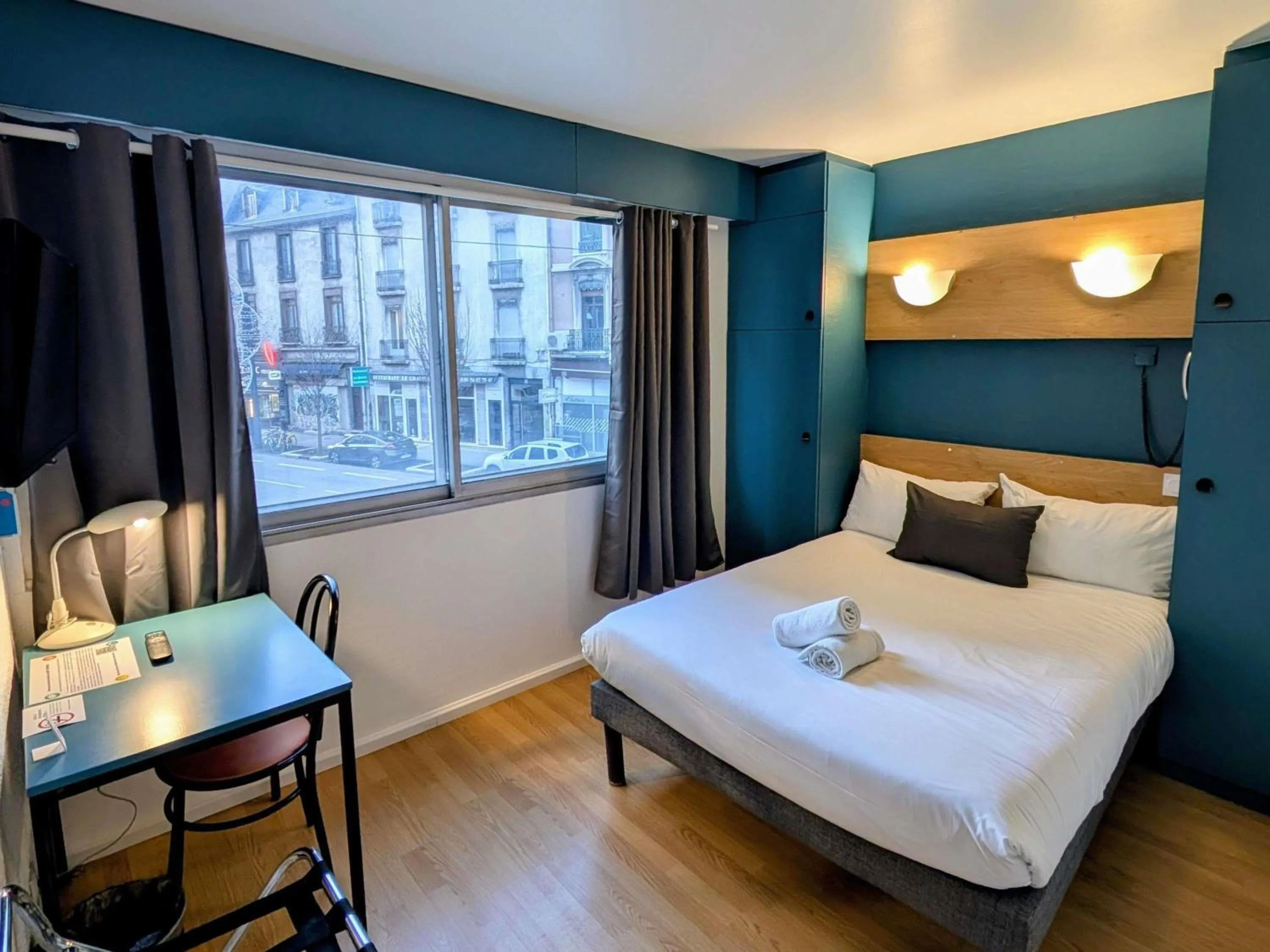 Pop Single Room in greet hotel Grenoble Centre Gare