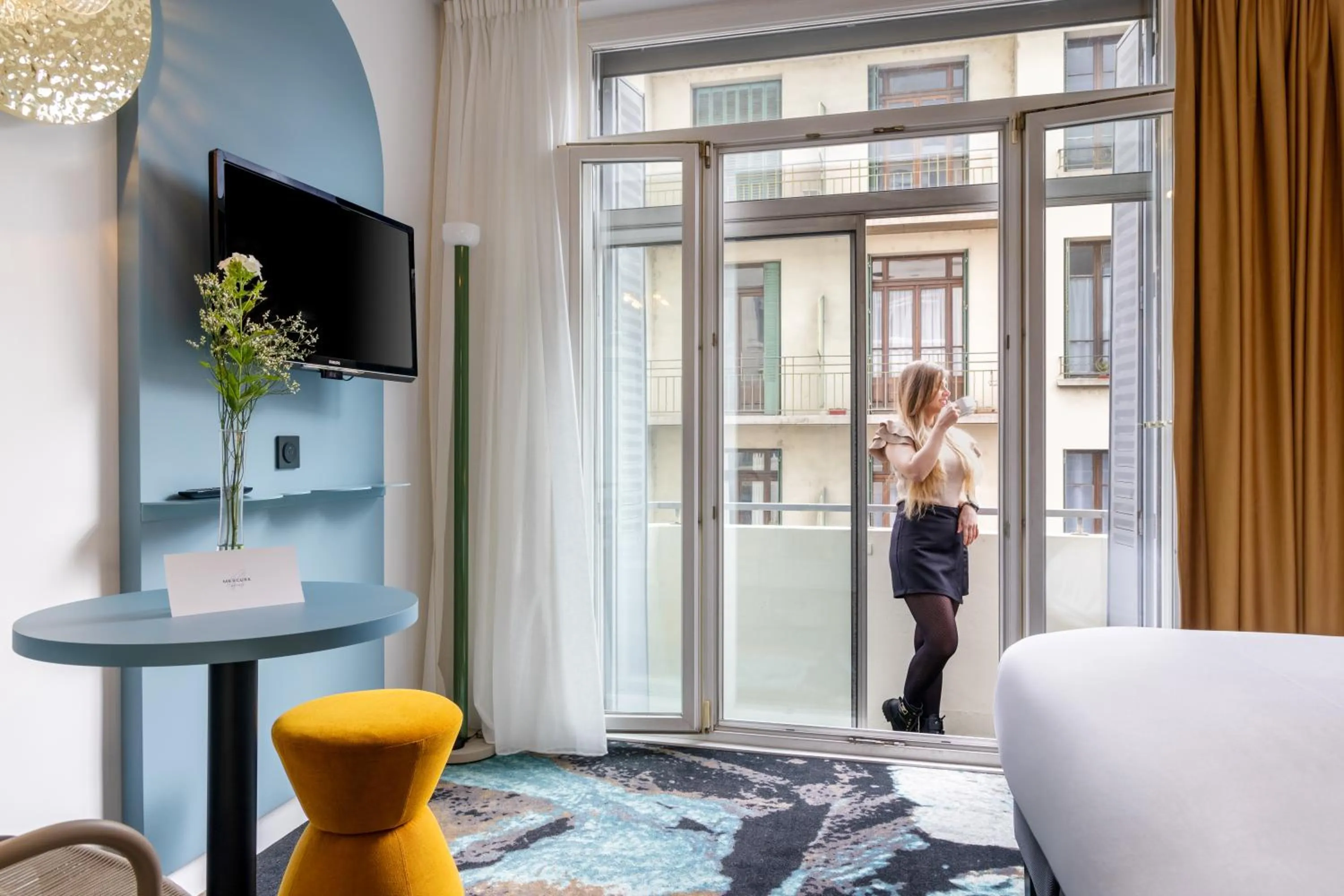 Standard Double Room with Balcony in Mercure Annecy Centre