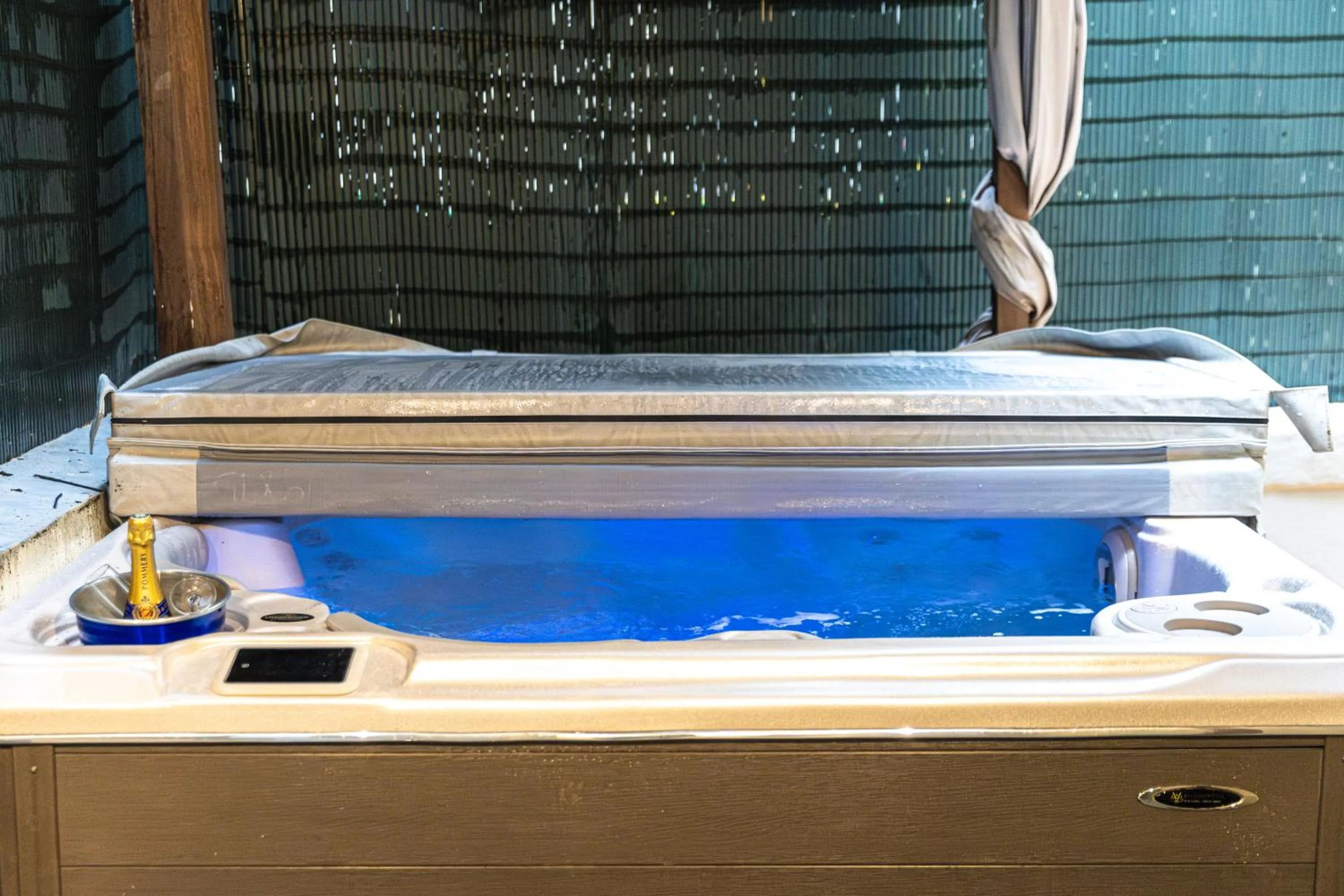 Spa Bath Suite with Terrace in Five Boutique Hotel Paris Quartier Latin