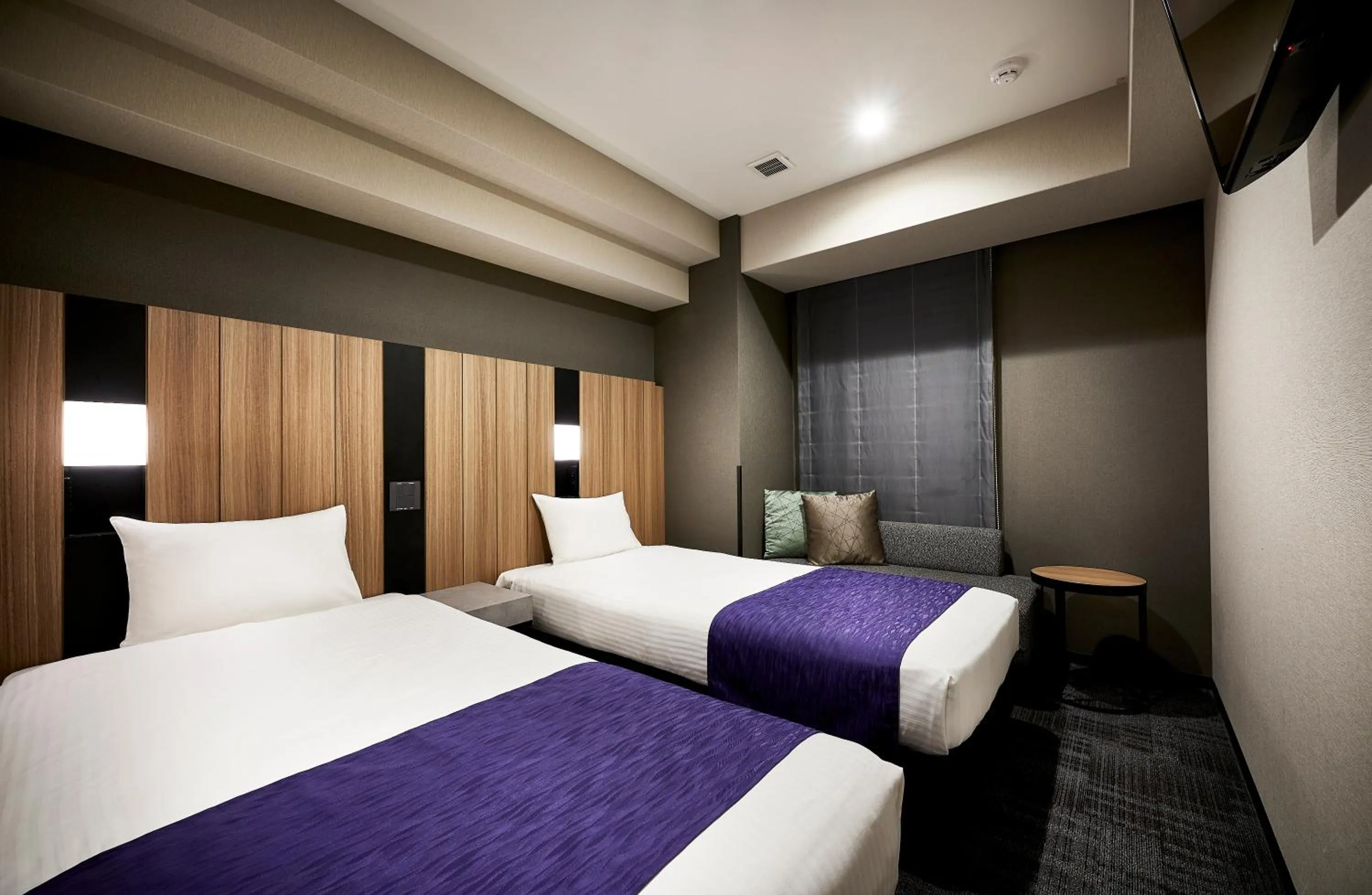 Standard Twin Room in hotel MONday Kyoto Karasuma Nijo