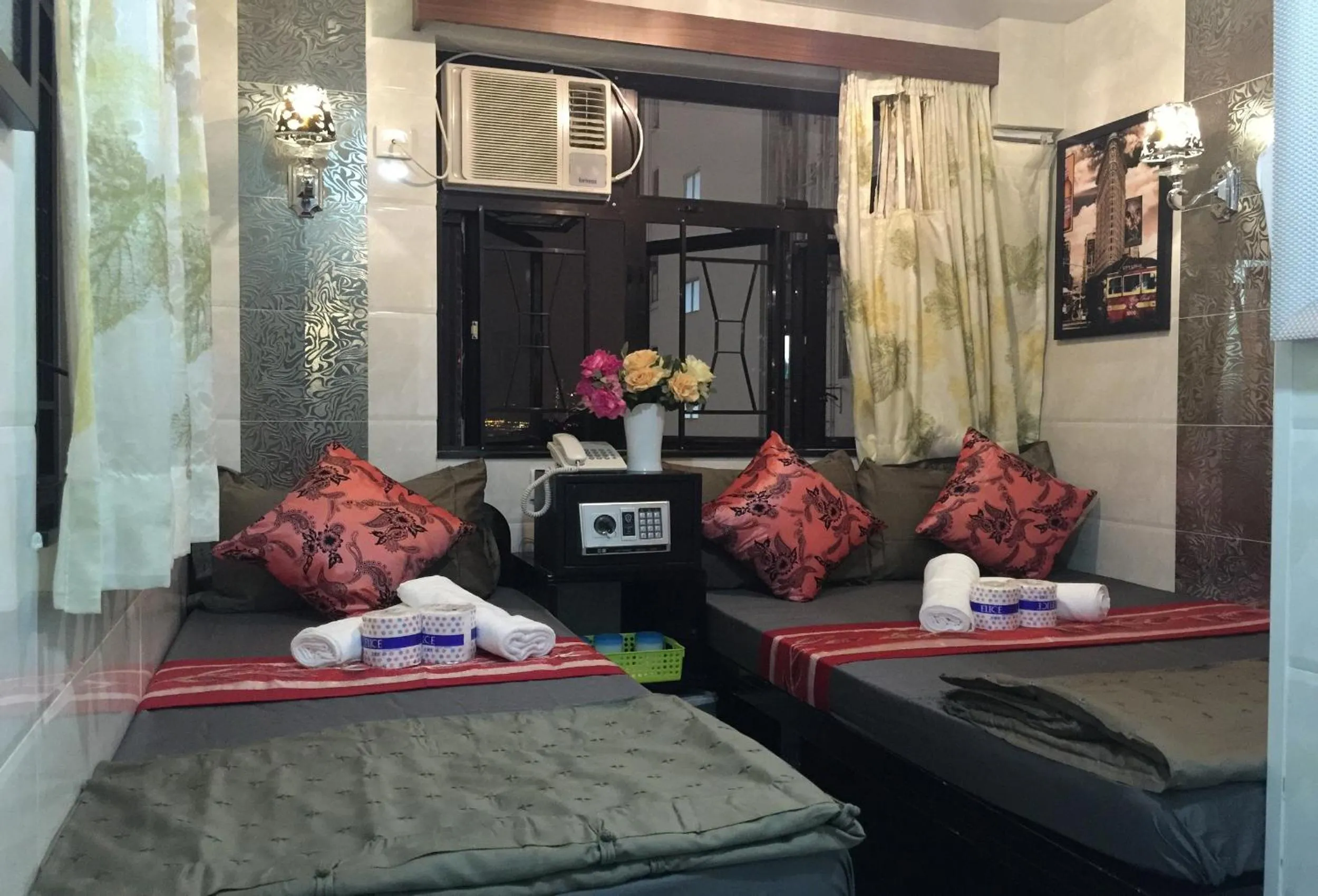 Bed in Rich Hostel