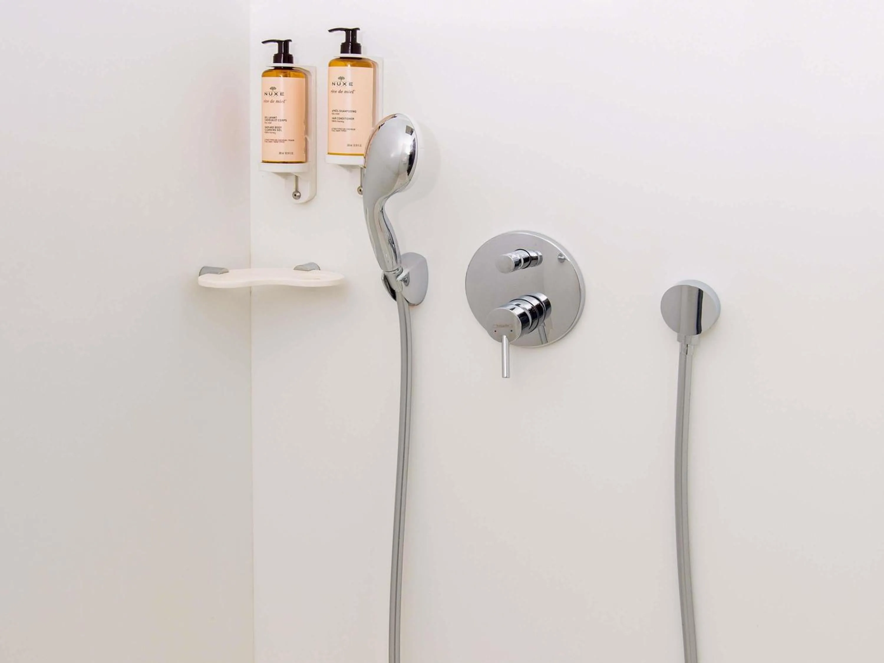 Classic Â Twin Room in Mercure Marseille Centre Vieux Port