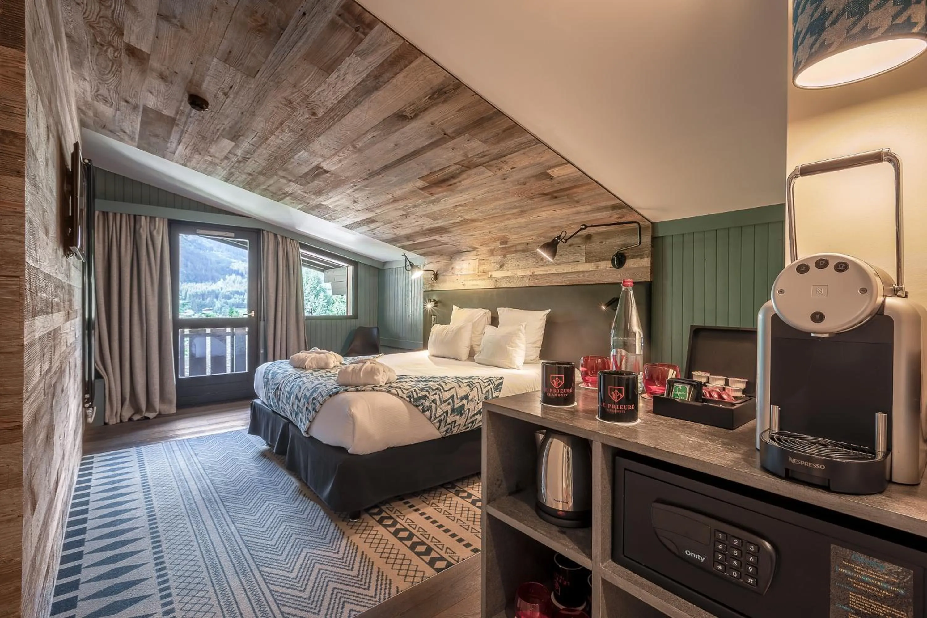 Family Suite in Chalet Hôtel Le Prieuré & Spa