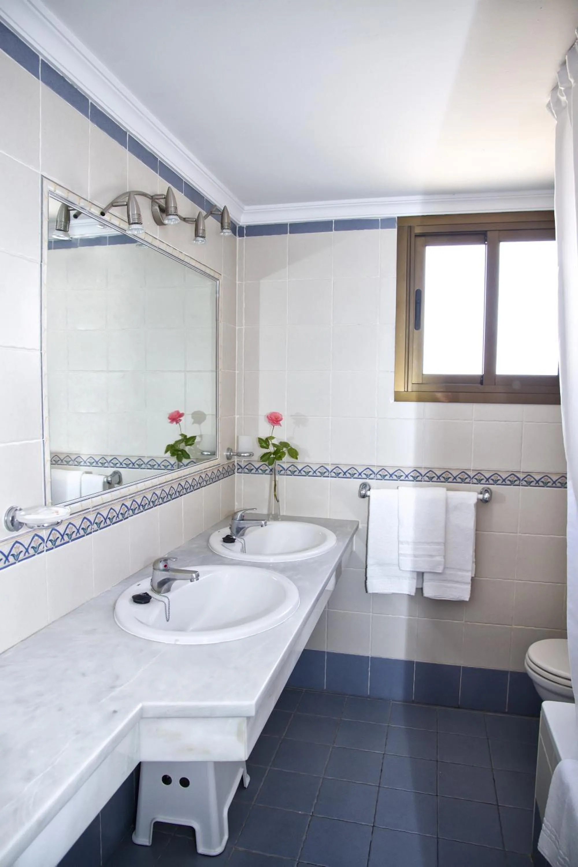 Two-Bedroom Apartment (1-6 adults) in Pueblo Evita