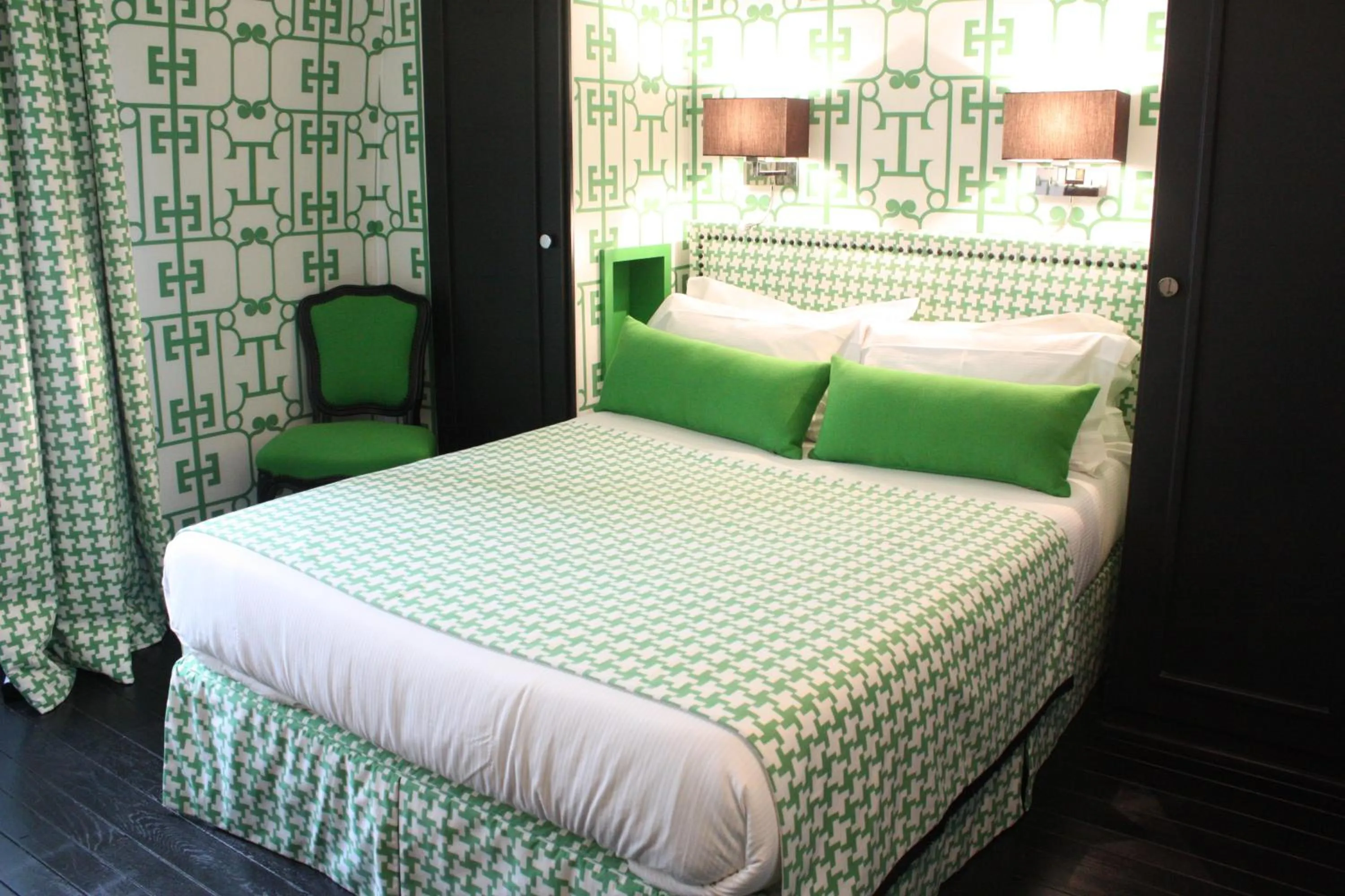 Family Room in Monceau Elysées