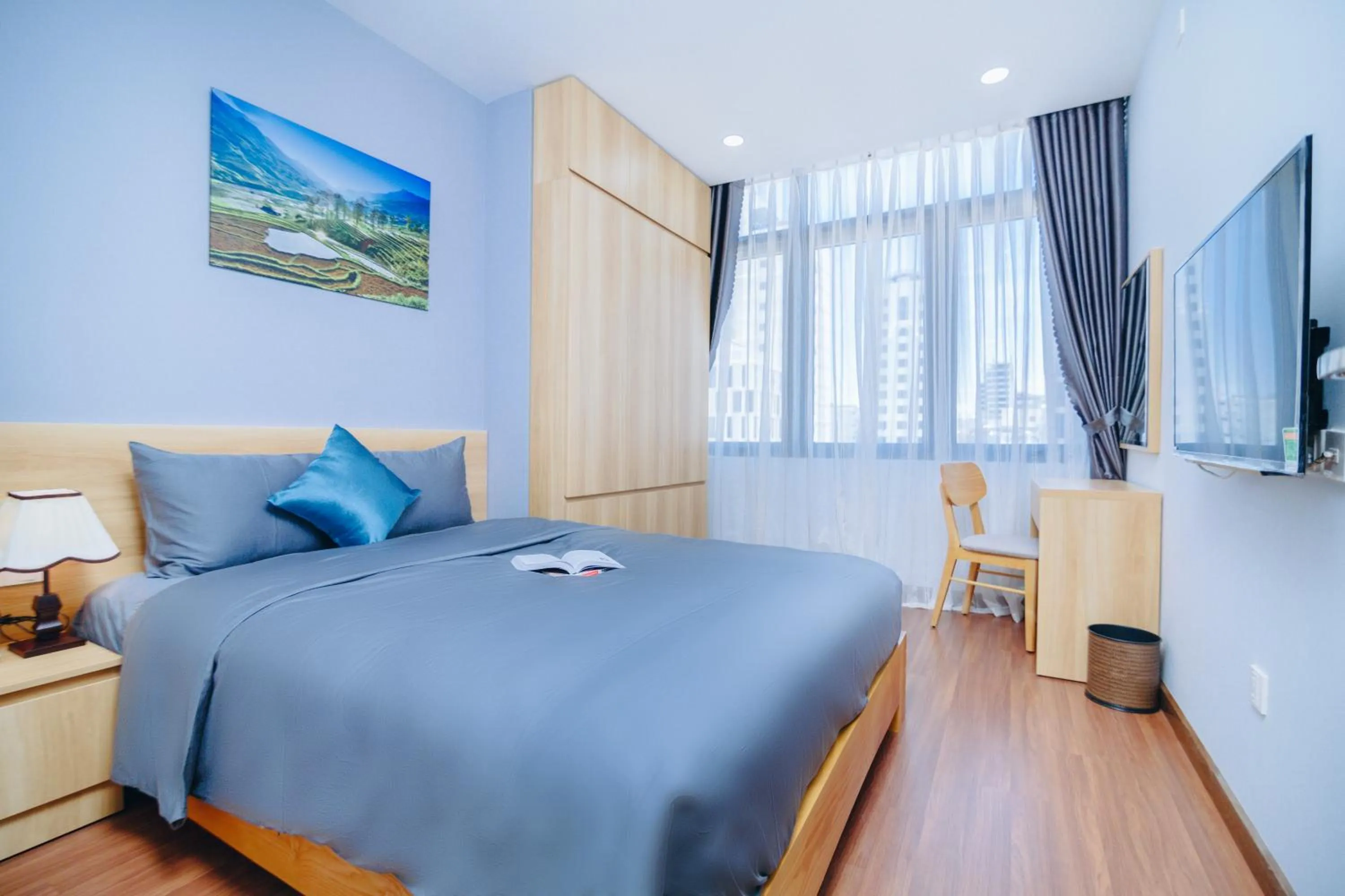 Apartment with Balcony in Monalisa Apartment