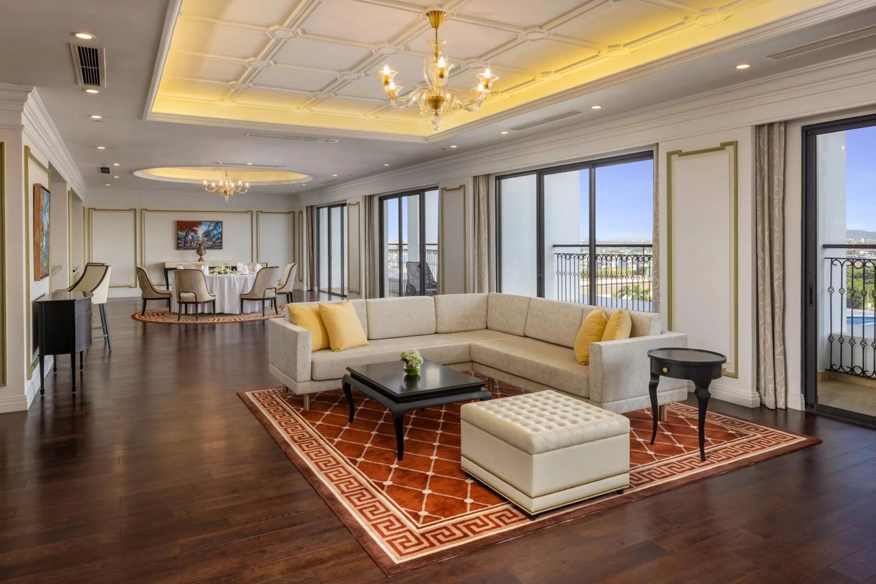 Presidential Suite in Meliá Vinpearl Hai Phong Rivera