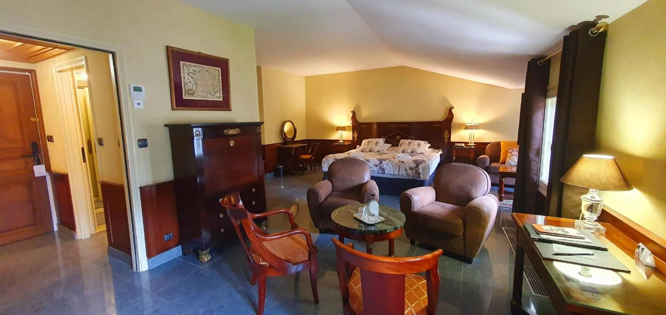 Junior Suite in Demeures & Châteaux - Hôtel Greuze & Spa Tournus