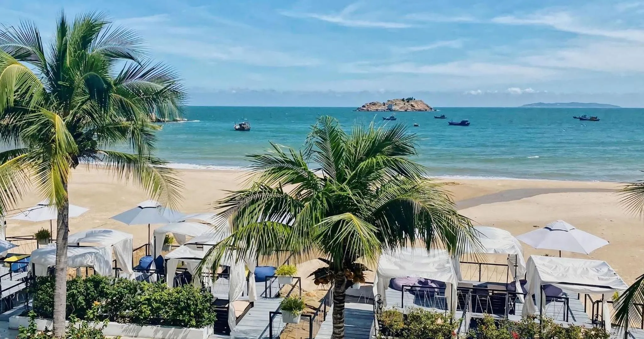 Grand Deluxe Twin Room with Sea View in Seaside Boutique Resort Quy Nhon
