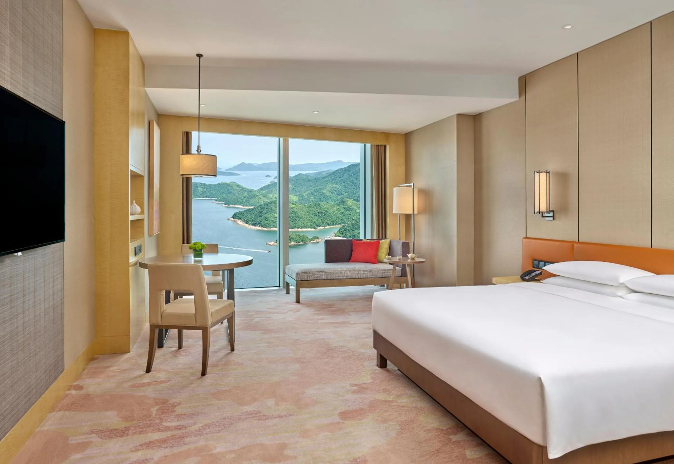 King Room with Ocean View in Hyatt Regency Shenzhen Yantian