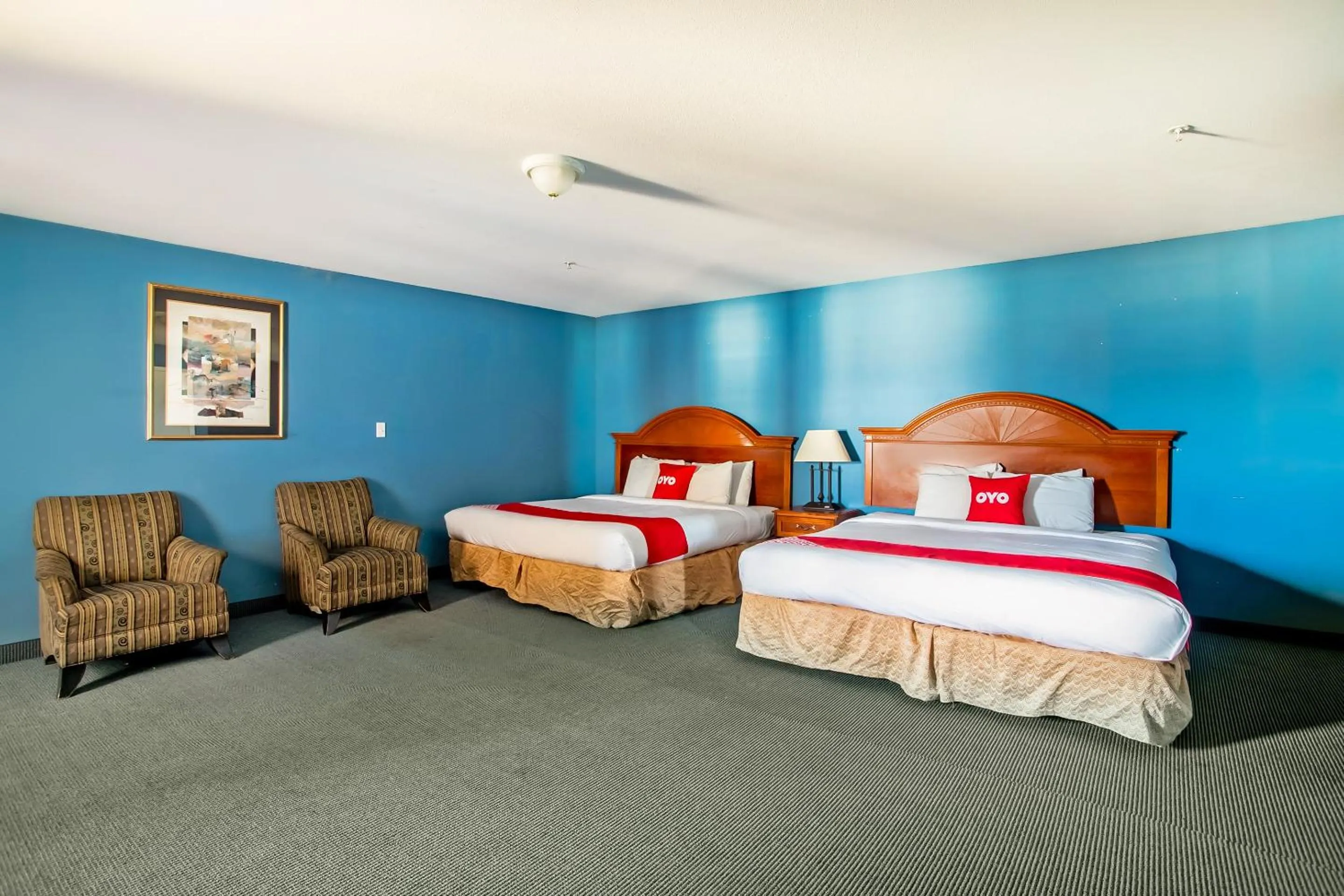 Queen Room with Two Queen Beds - Disability Access in OYO Hotel Jacksboro TX - Fort Richardson
