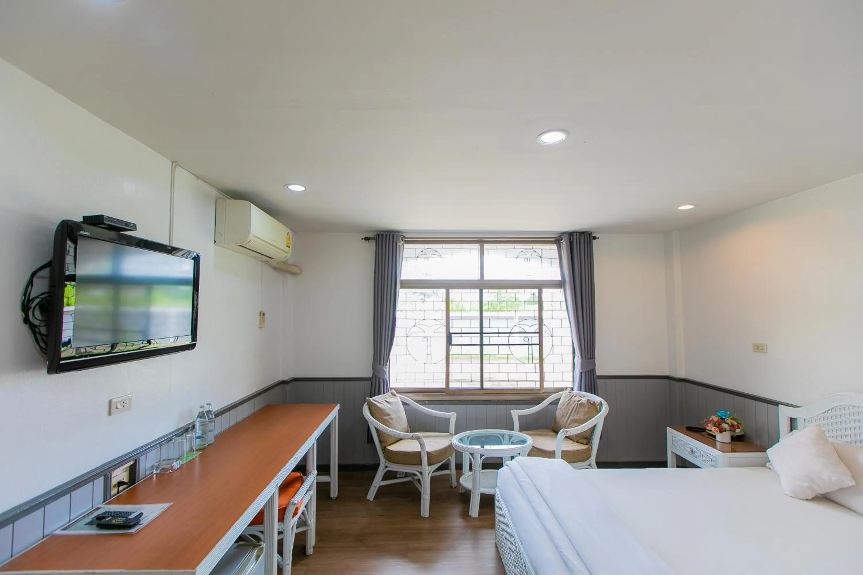 Deluxe Room - single occupancy in The Mercy Hotel