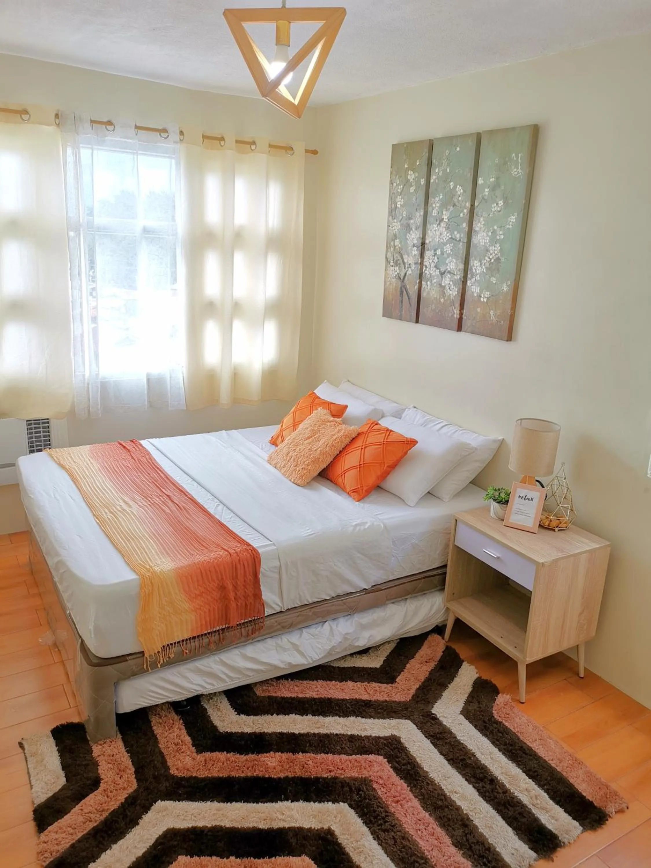 Deluxe Double Room with Extra Bed in Davao Condo 2BR Pool Wifi Netflix