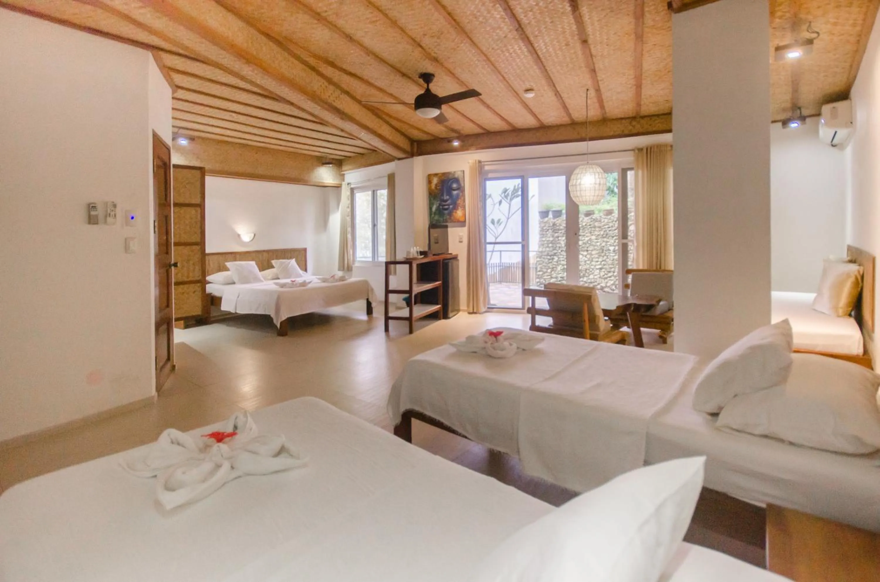 Deluxe Family Room with Balcony in Ralph's Place