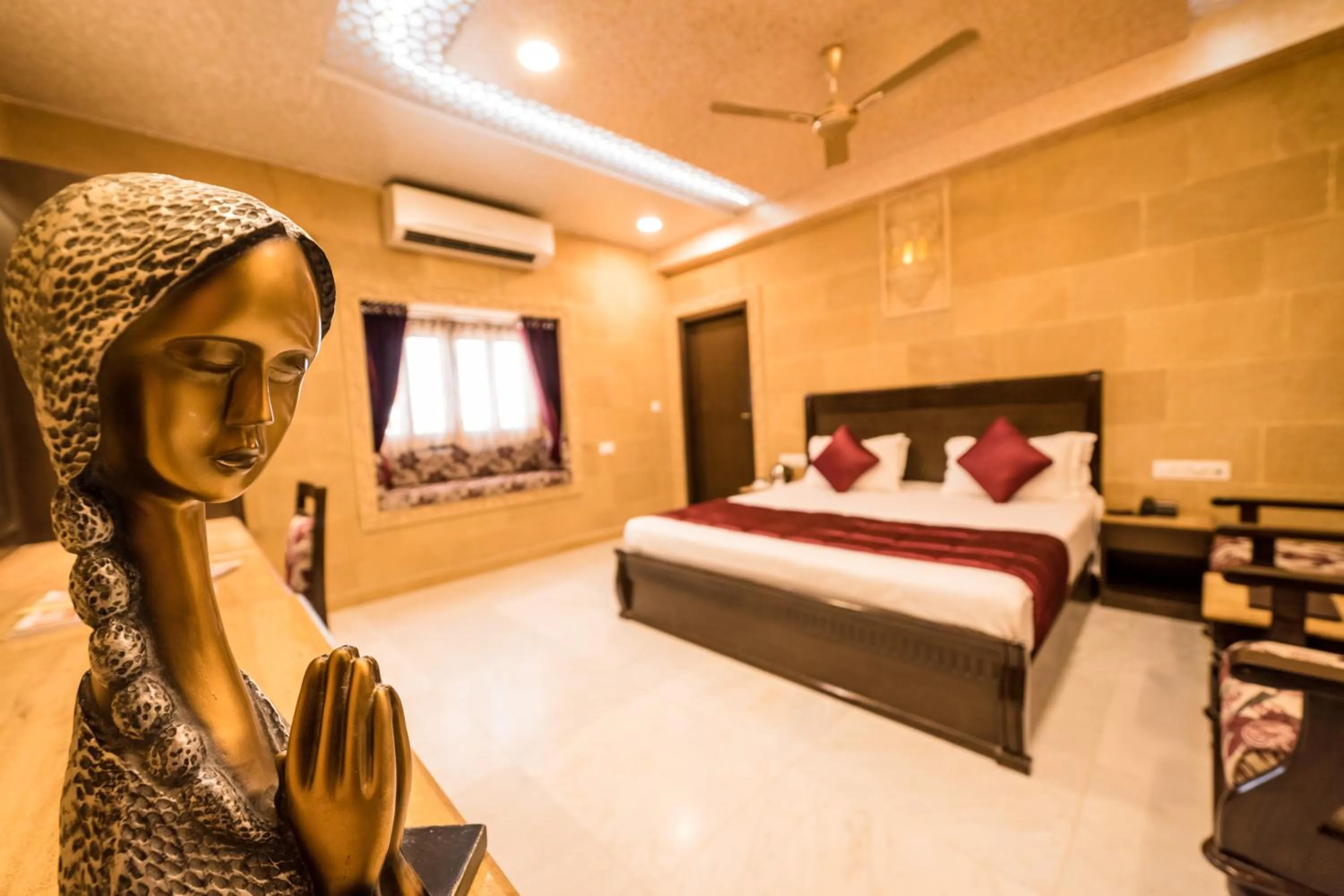 Superior King Room in Hotel Sky Plaza - Best ever view of Jaisalmer Fort