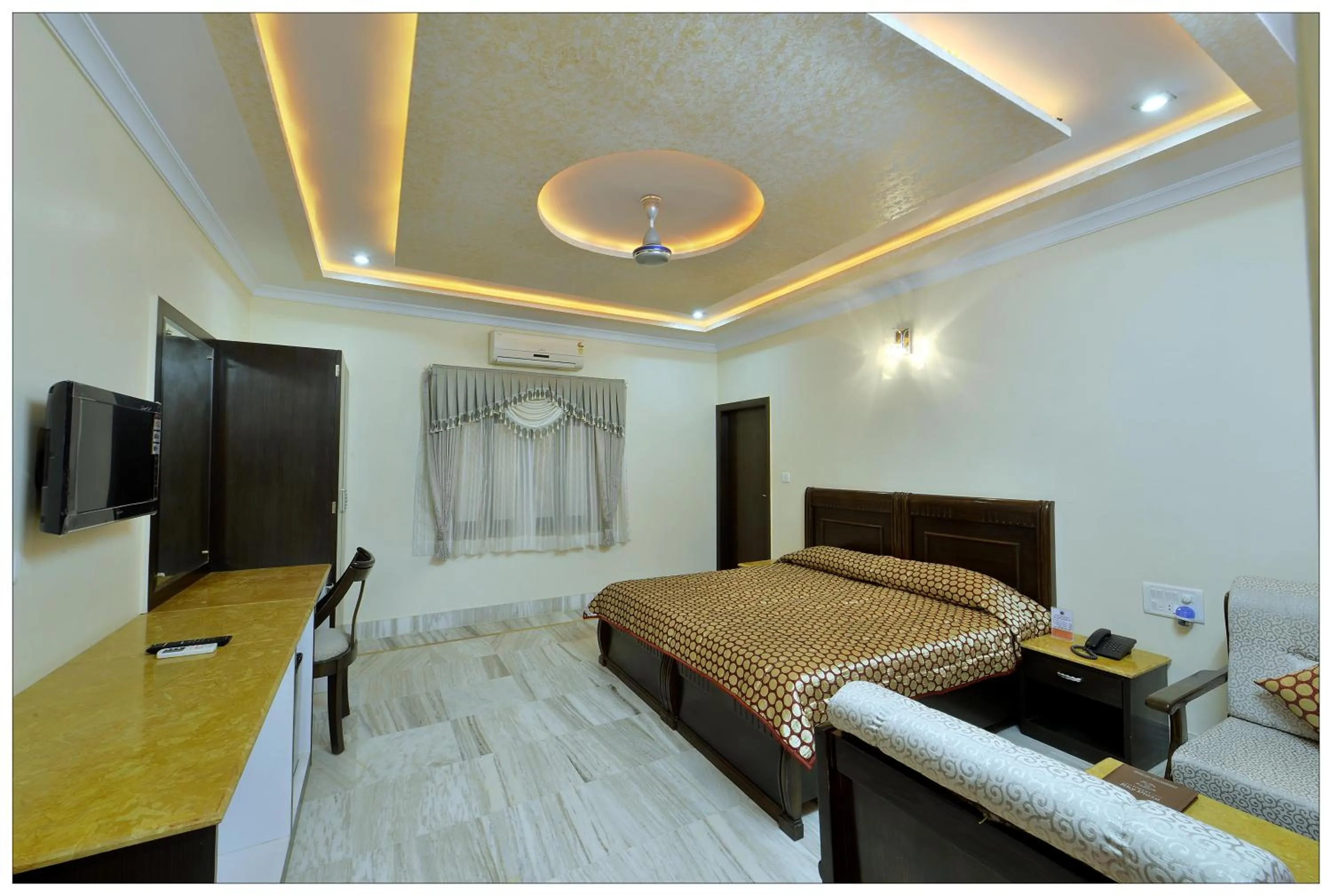 Royal Double Room in Hotel Sky Plaza - Best ever view of Jaisalmer Fort