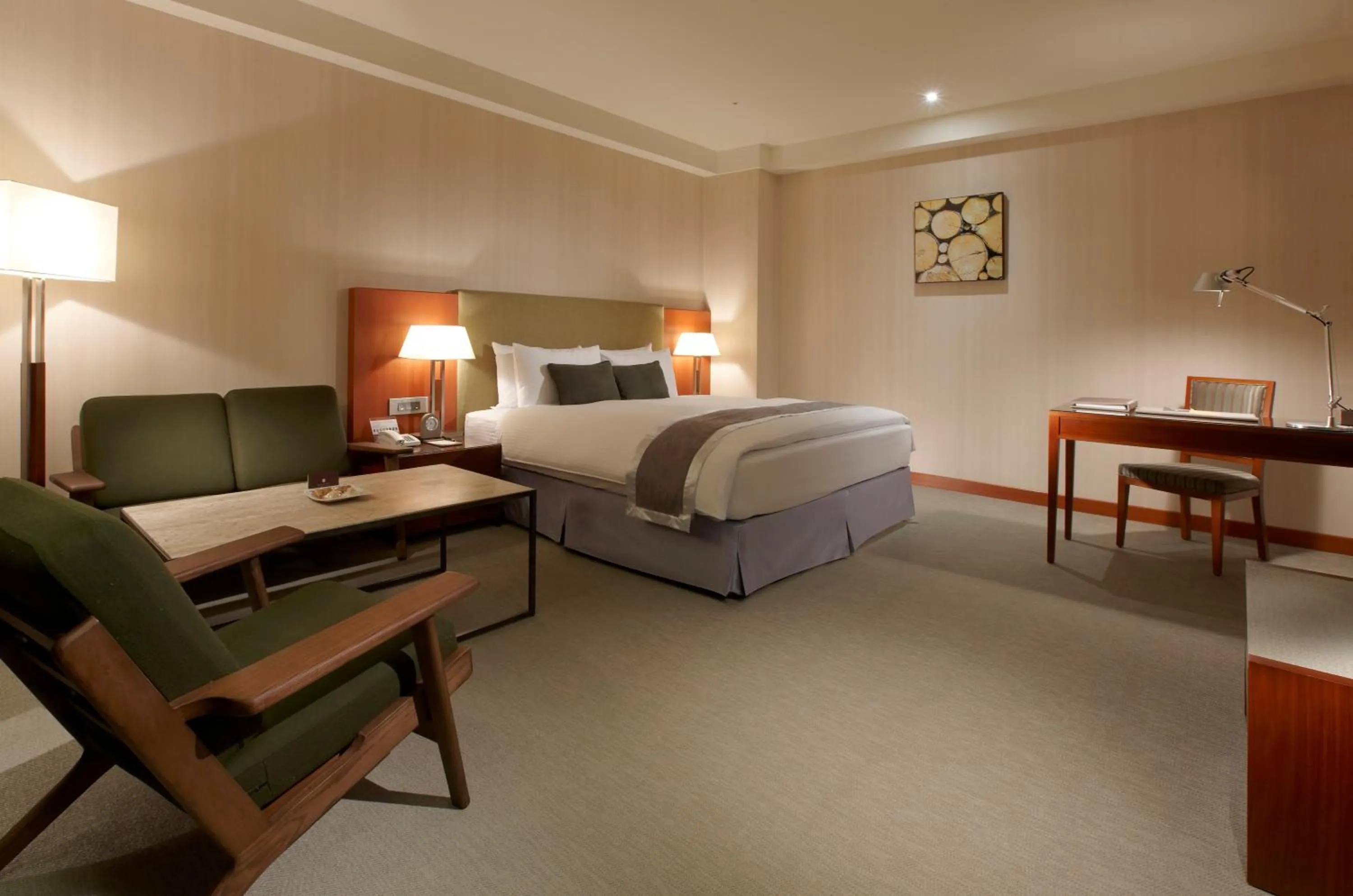 Corner Suite - Hall-End in Taichung Harbor Hotel