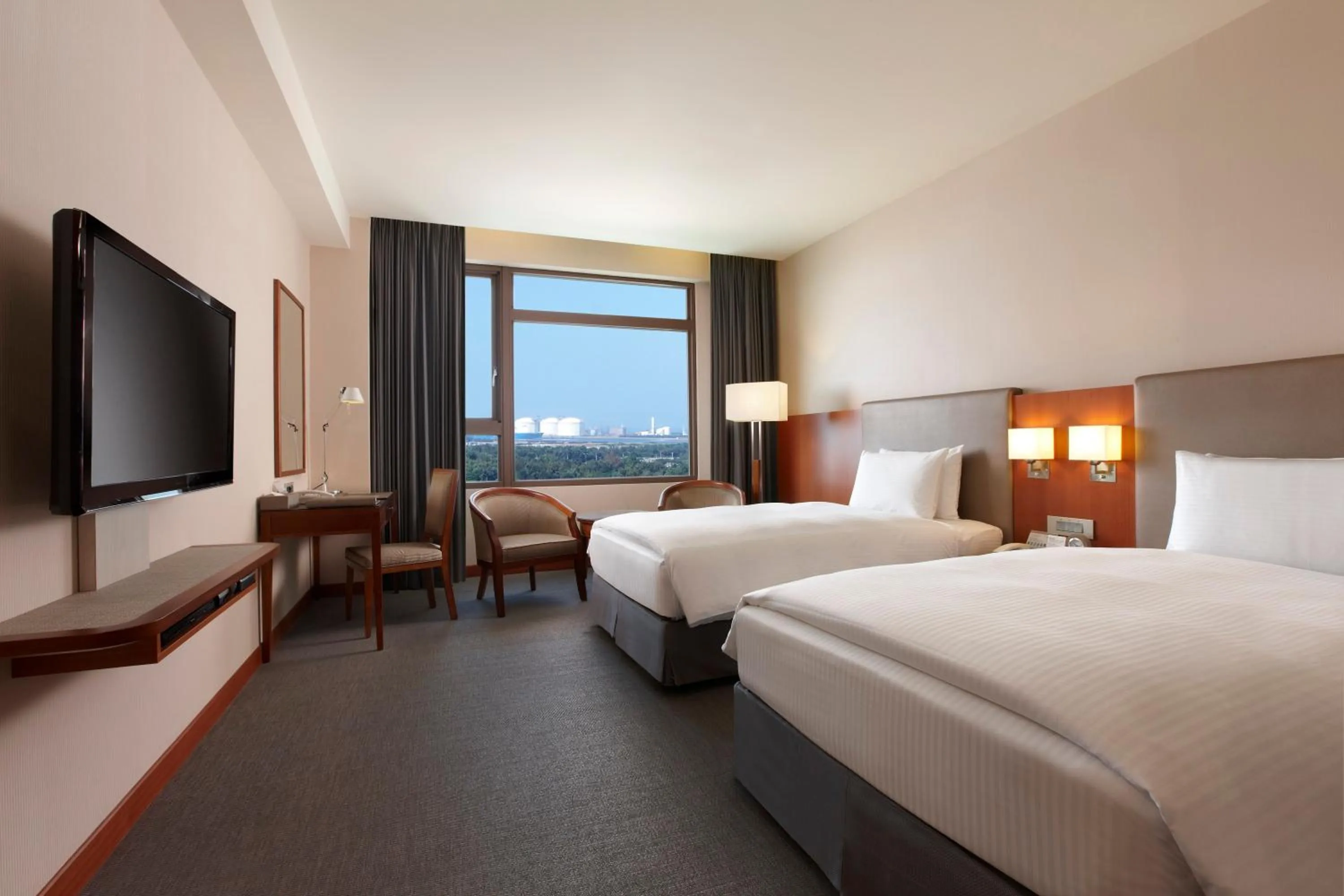 Superior Twin Room in Taichung Harbor Hotel