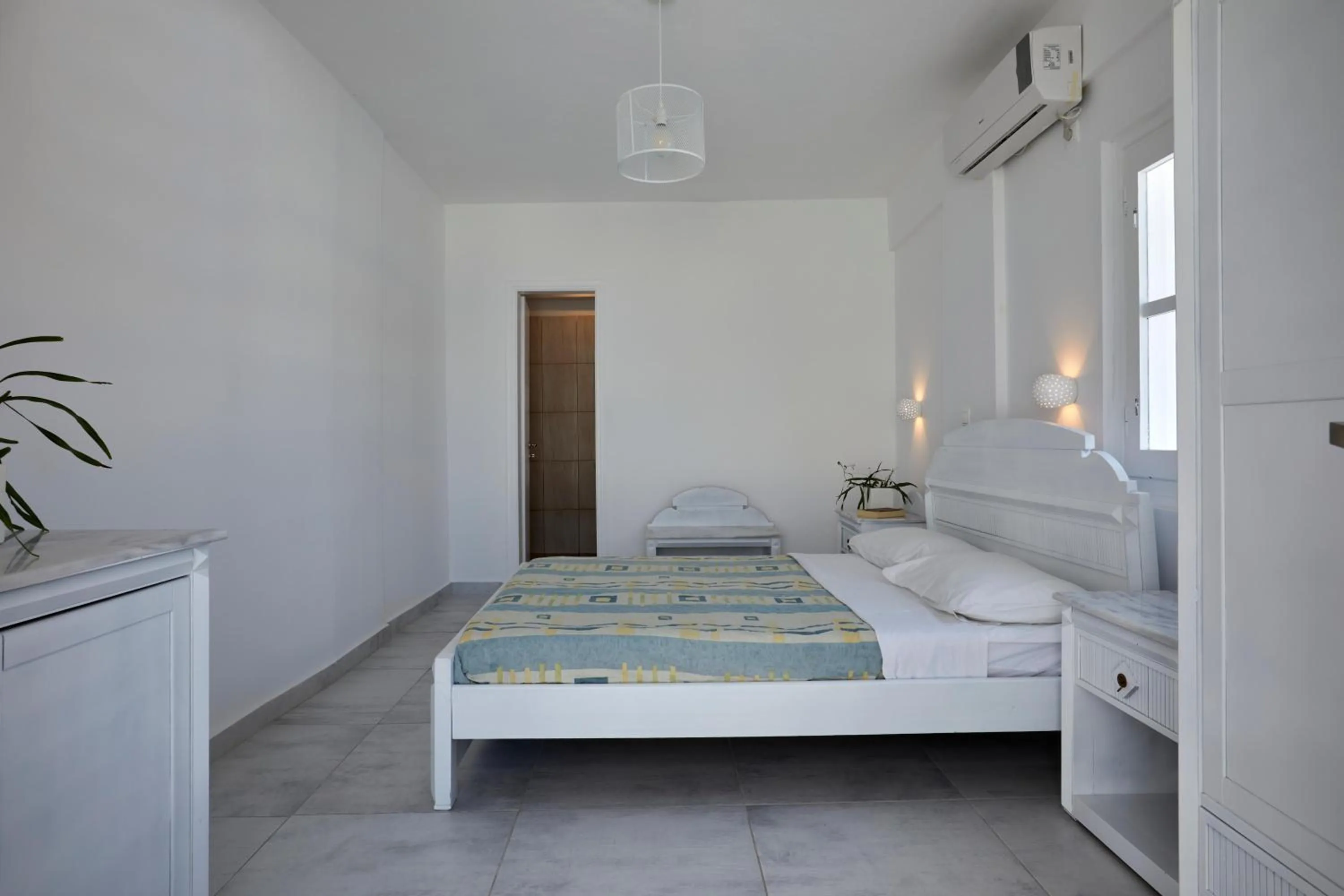 Standard Room with Balcony and Sea View in Santorini View