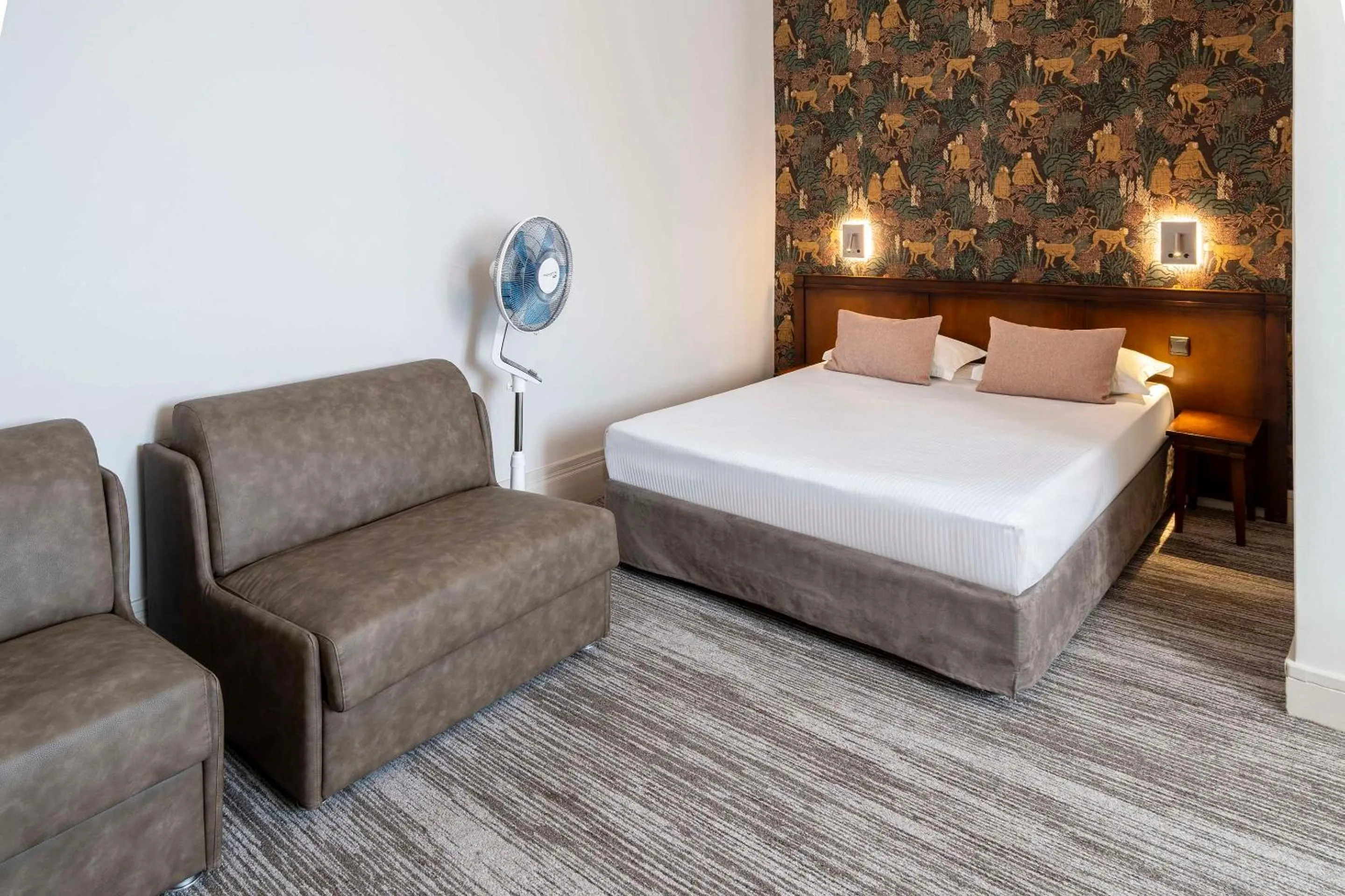 Family Queen Room in Best Western de Diane