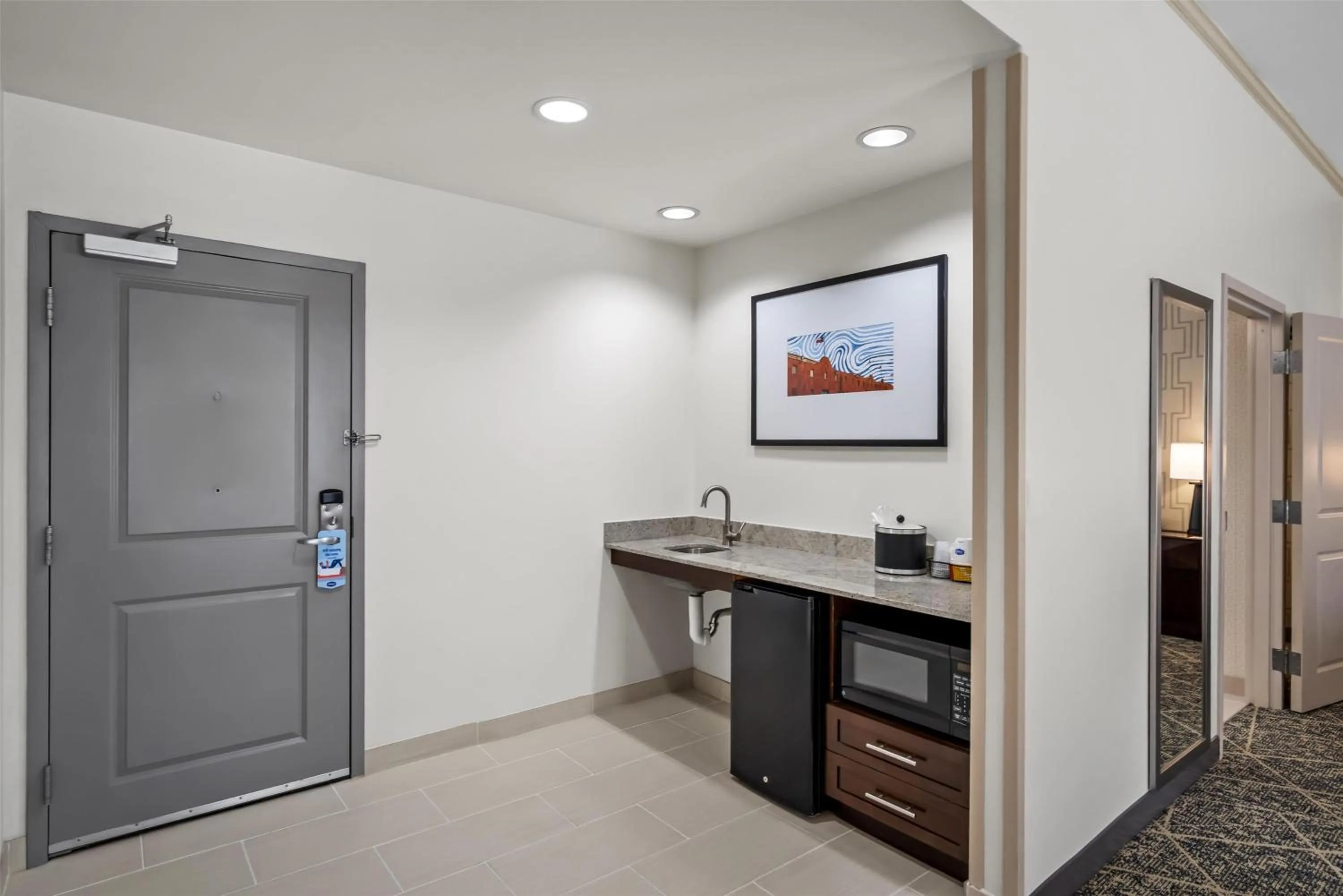 Premium Studio with One King Bed in Hampton Inn and Suites Trophy Club - Fort Worth North