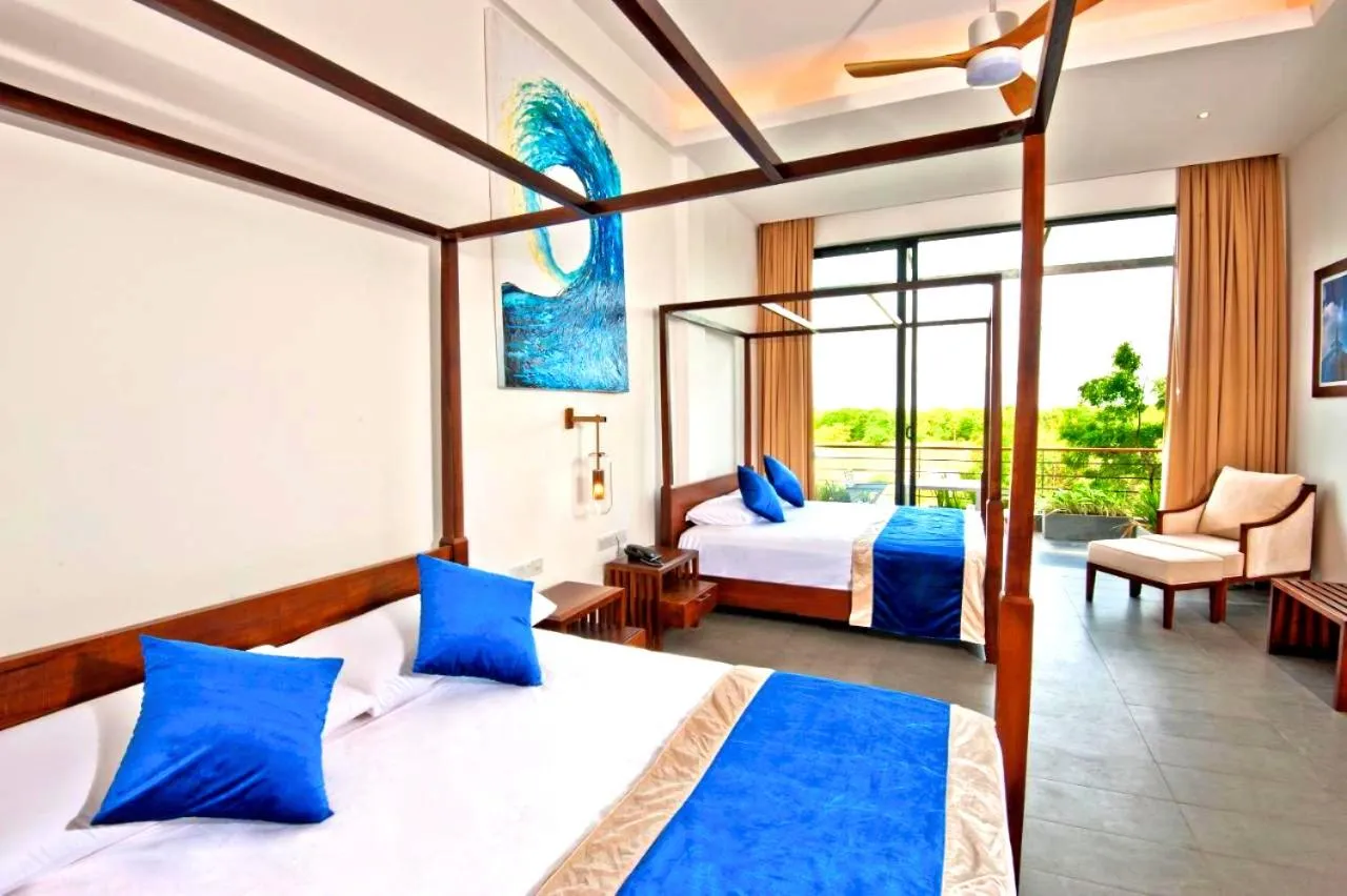 Superior King Room in The Lake Forest Hotel