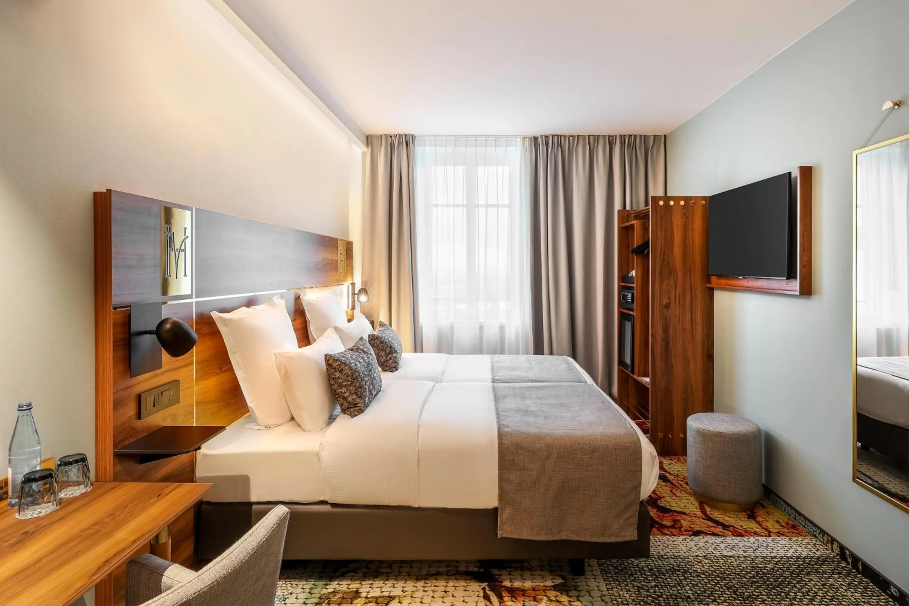 Superior Twin Room with City View in Hotel des Vosges BW Premier Collection