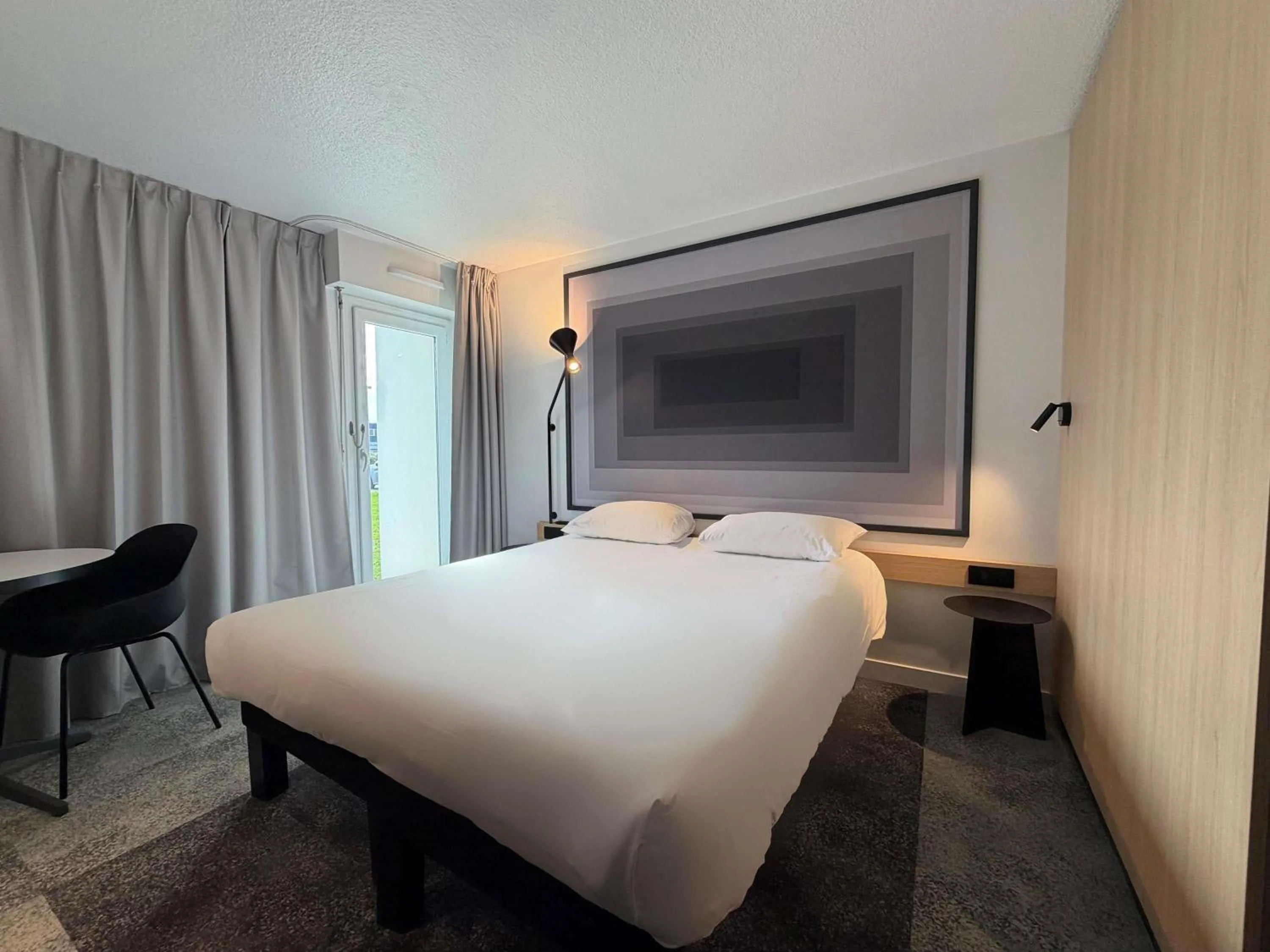 Standard Double Room in ibis Rennes Beaulieu