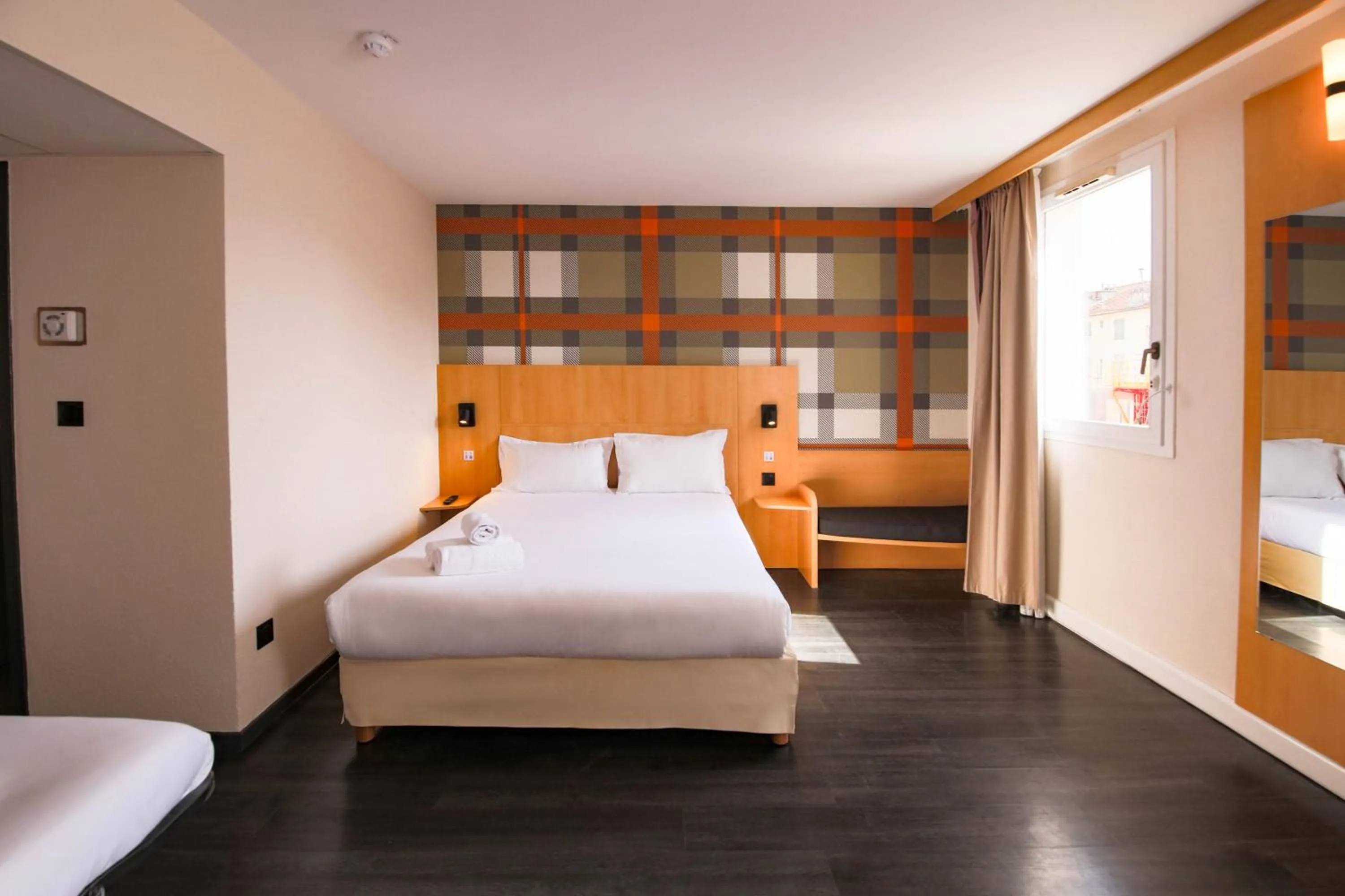 Quadruple Room in easyHotel Nice Old Town