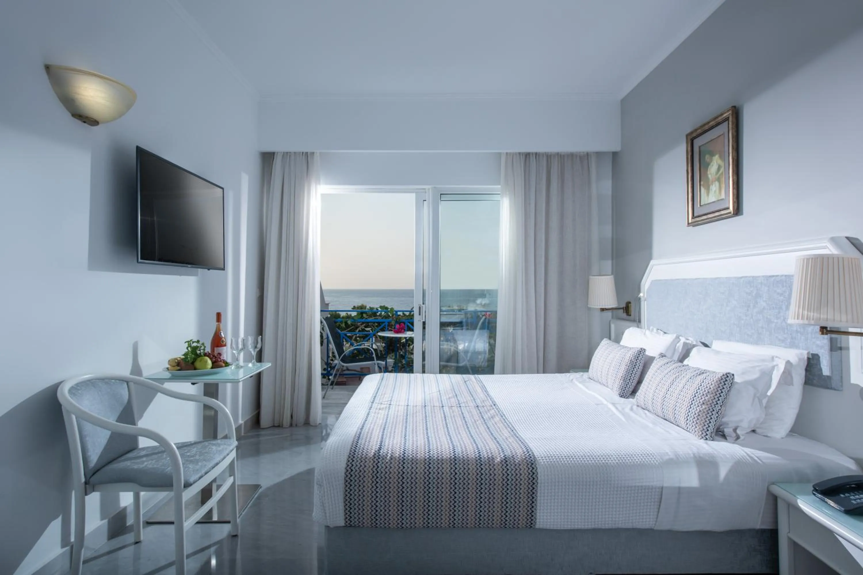 Superior Double Room with Sea View (2 Adults+1 Child) in Rethymno Mare Royal & Water Park