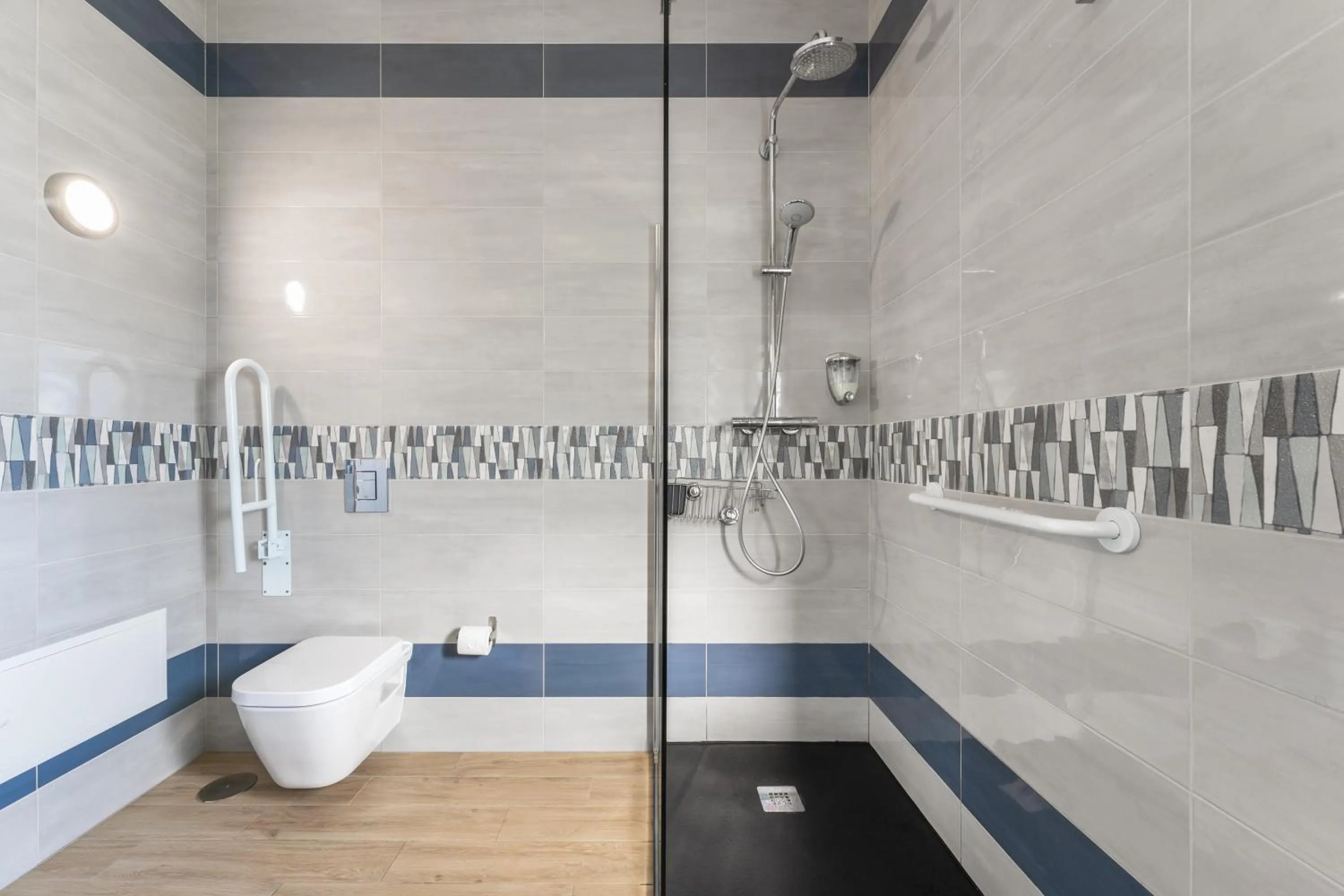 Deluxe Double or Twin Room with Sea View in SilverSide Holidays